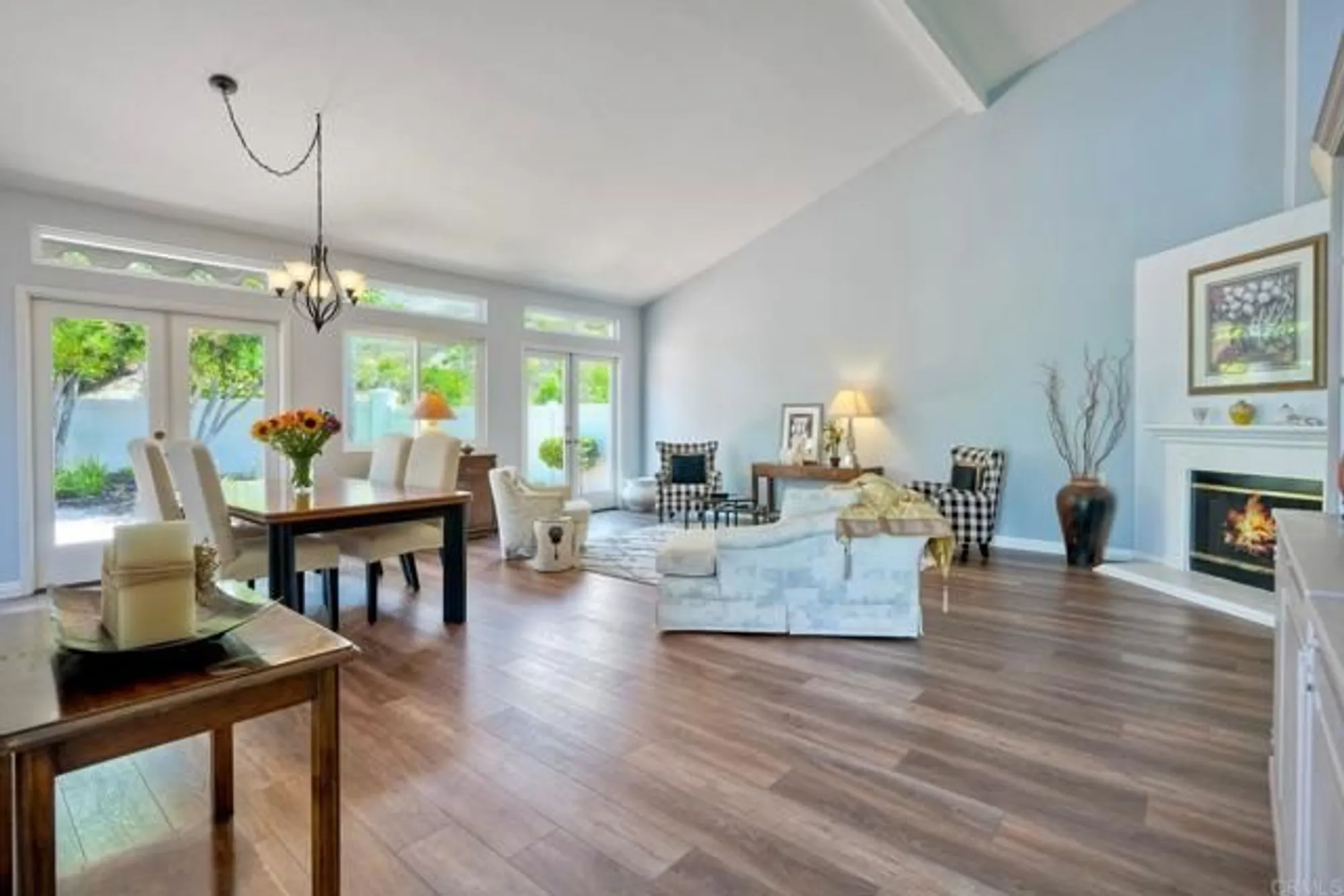 Property Slideshow image 4 of 53 | 3376 corsica way, Oceanside, CA, 92056