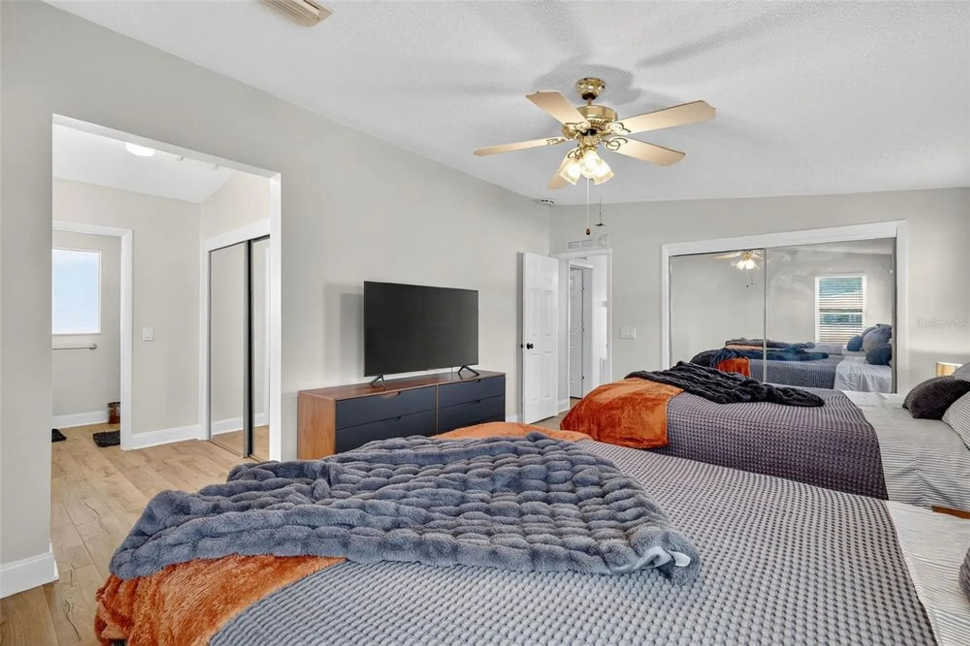 Property Slideshow image 21 of 30 | 1604 kiley ct, Lady Lake, FL, 32159