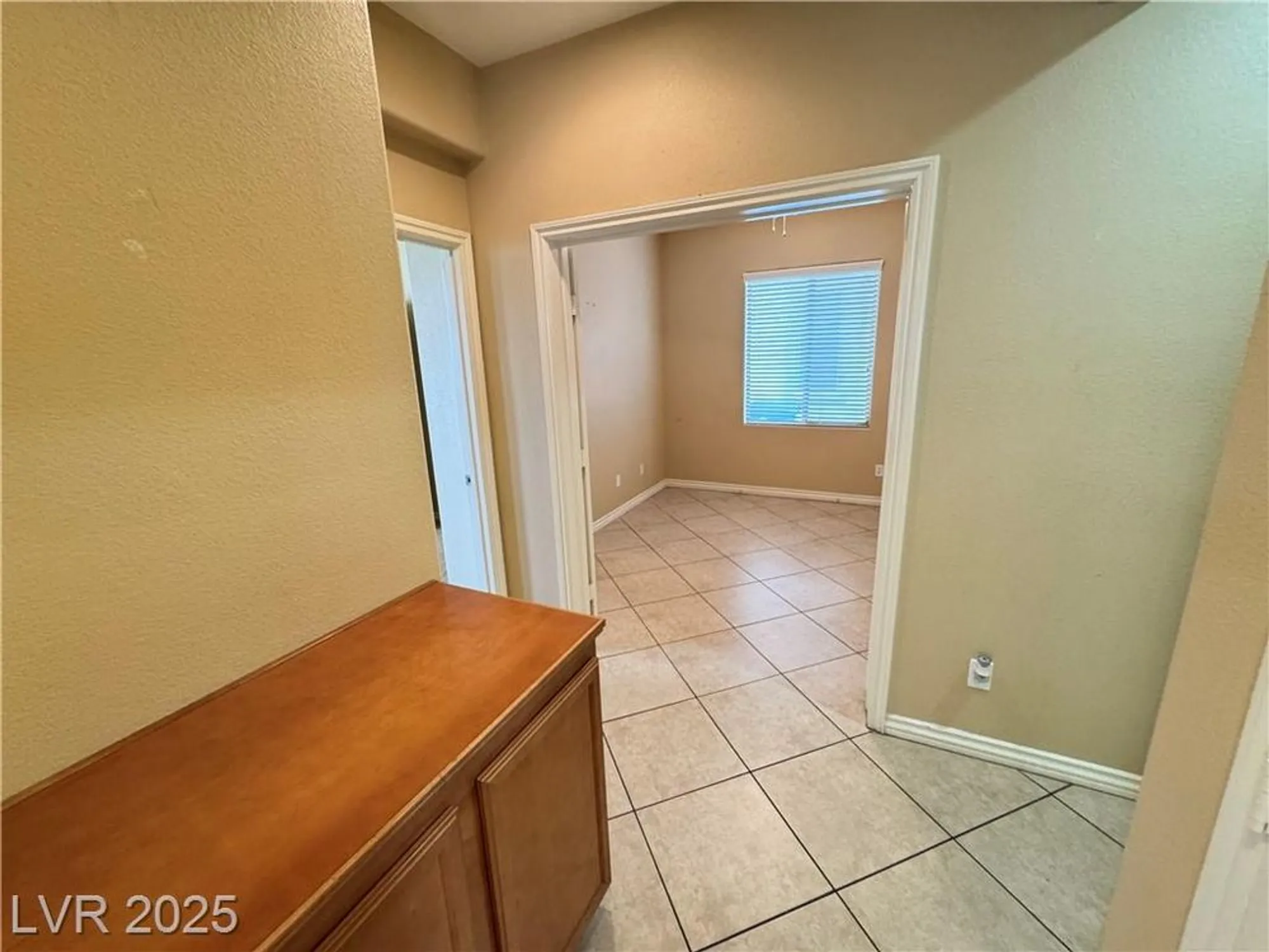 Property Slideshow image 19 of 64 | 5913 saratoga reserve st, North Las Vegas, NV, 89081