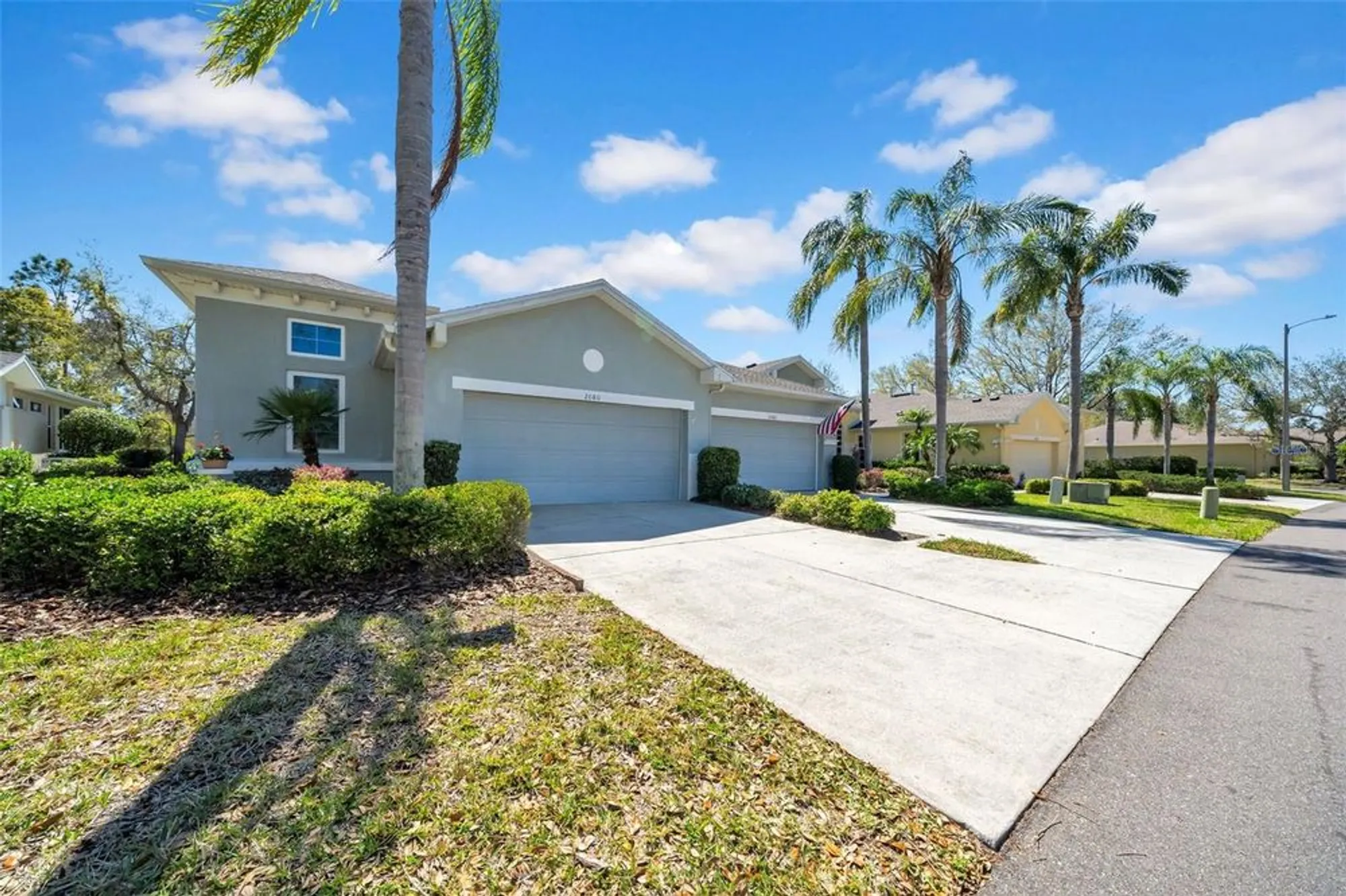 Property Slideshow image 32 of 39 | 2082 sifield greens way # 3, Sun City Center, FL, 33573