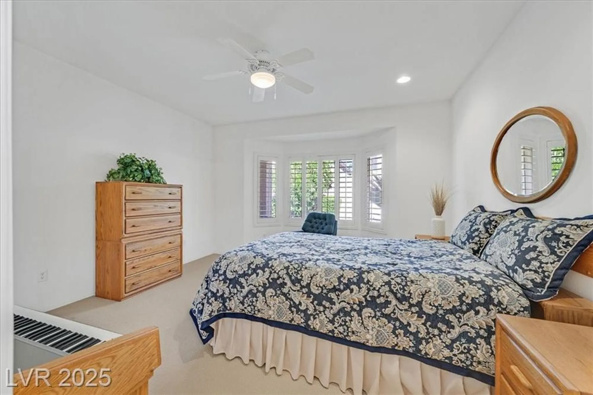 Property Slideshow image 18 of 37 | 2790 meadow park ave, Henderson, NV, 89052