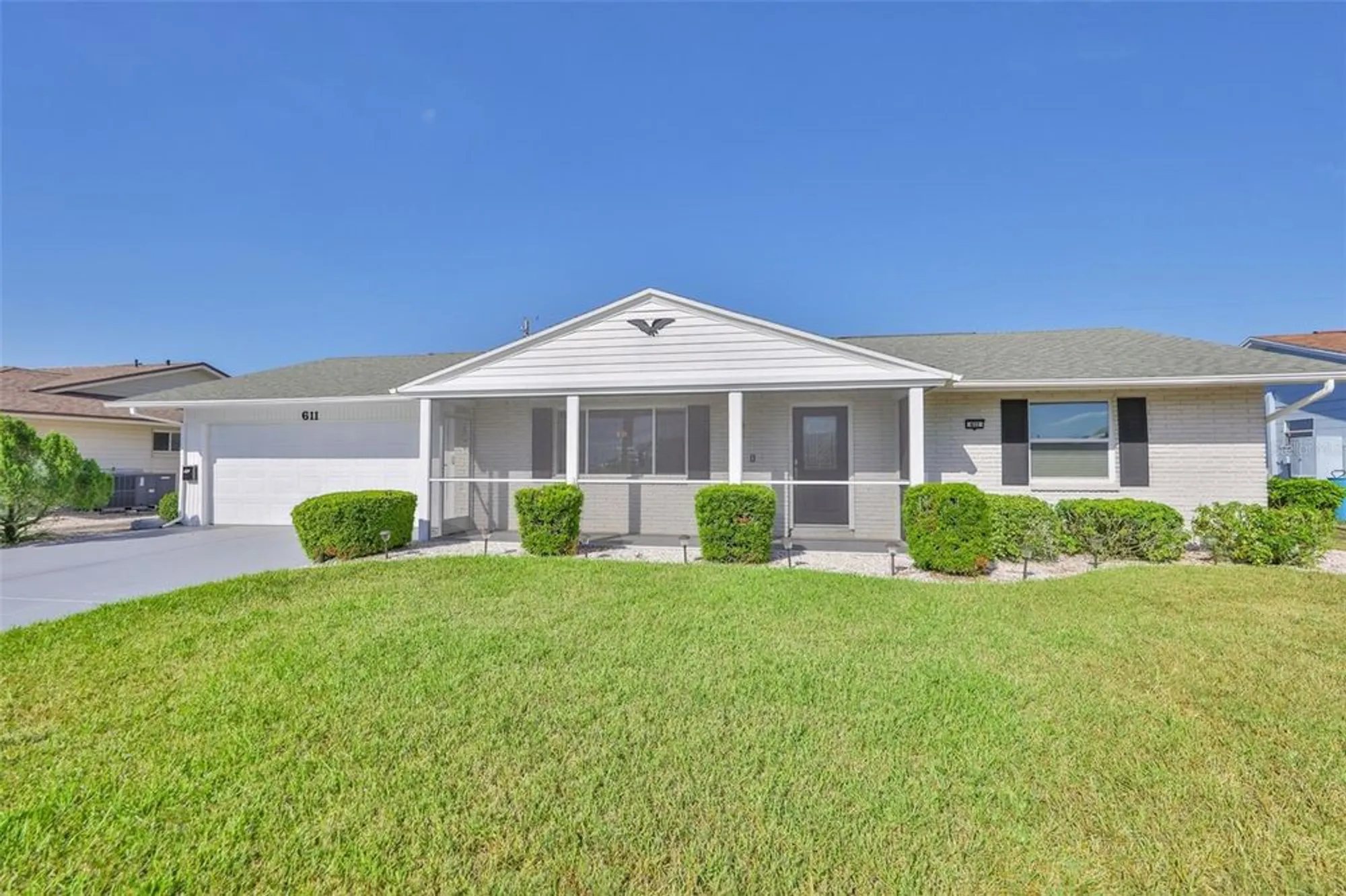 Property Slideshow image 5 of 39 | 611 fox hills dr, Sun City Center, FL, 33573