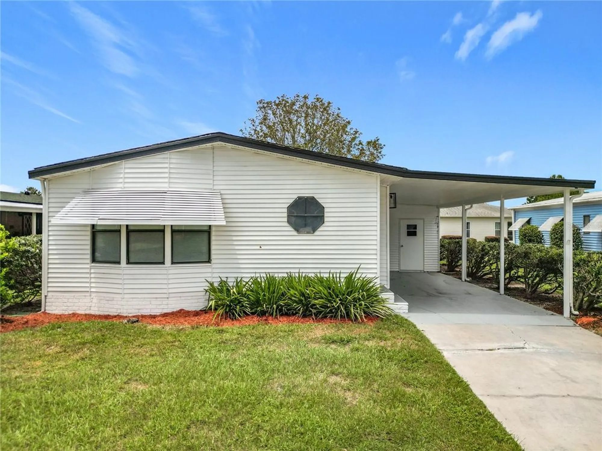Property Slideshow image 1 of 30 | 143 westwood dr, Leesburg, FL, 34748
