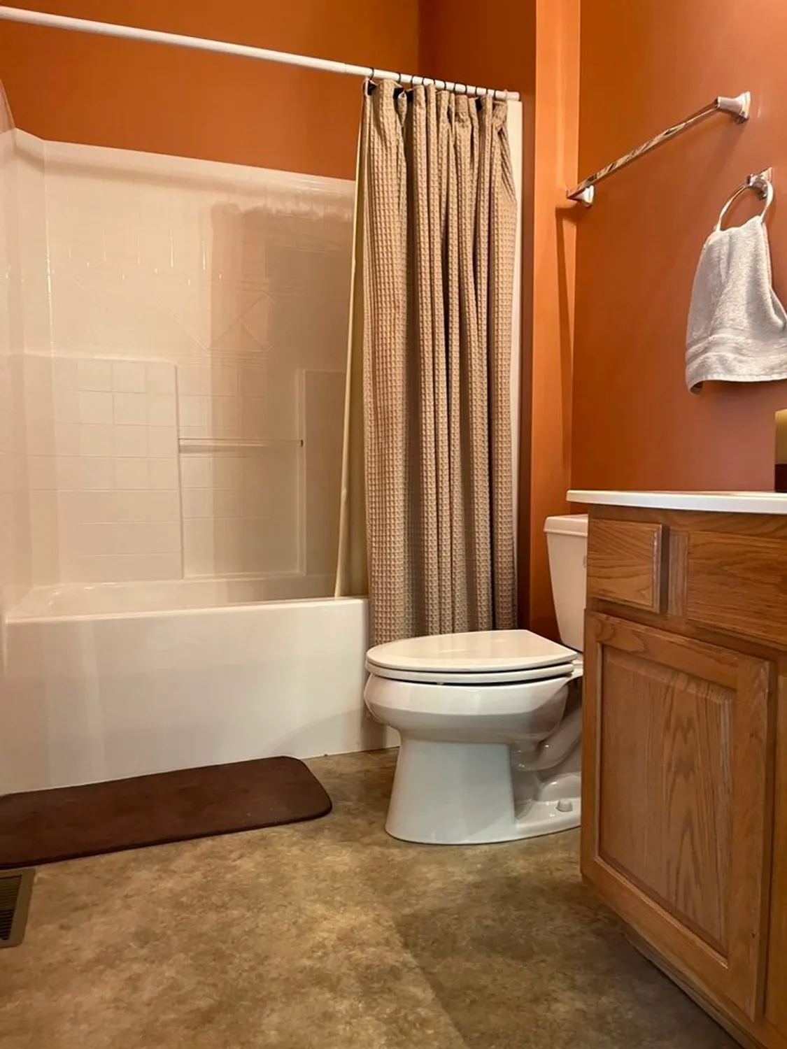 Property Slideshow image 31 of 36 | 12620 oak grove dr, Huntley, IL, 60142