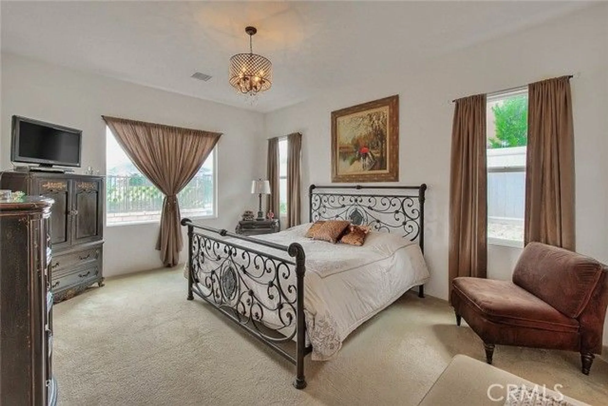 Property Slideshow image 27 of 73 | 322 forked run, Beaumont, CA, 92223