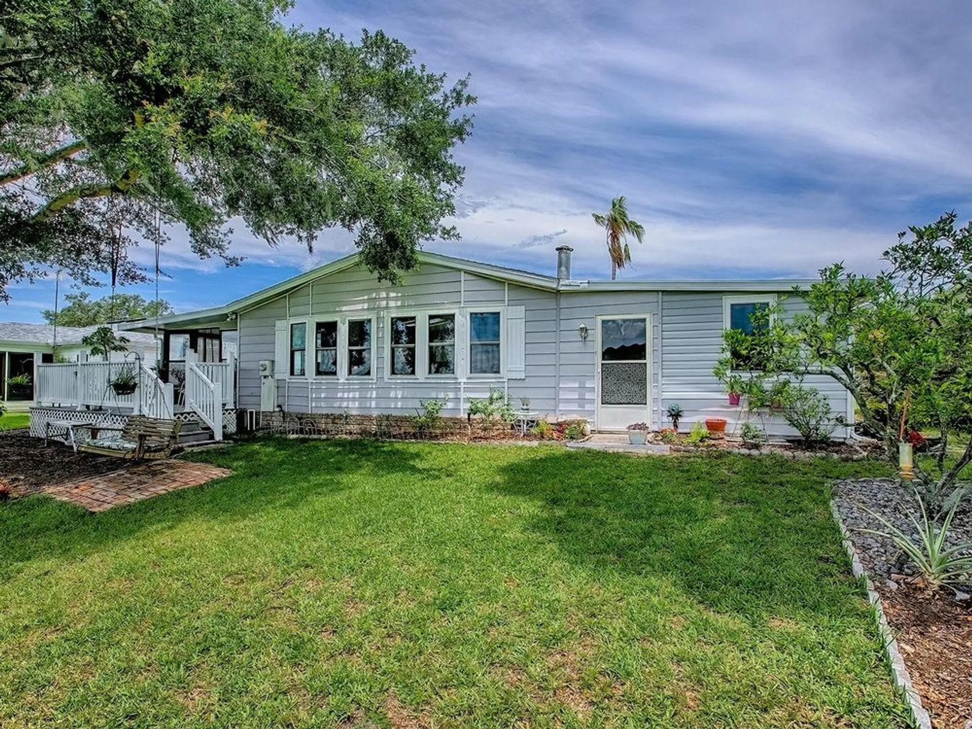 Property Slideshow image 2 of 45 | 25007 bellevue, Leesburg, FL, 34748