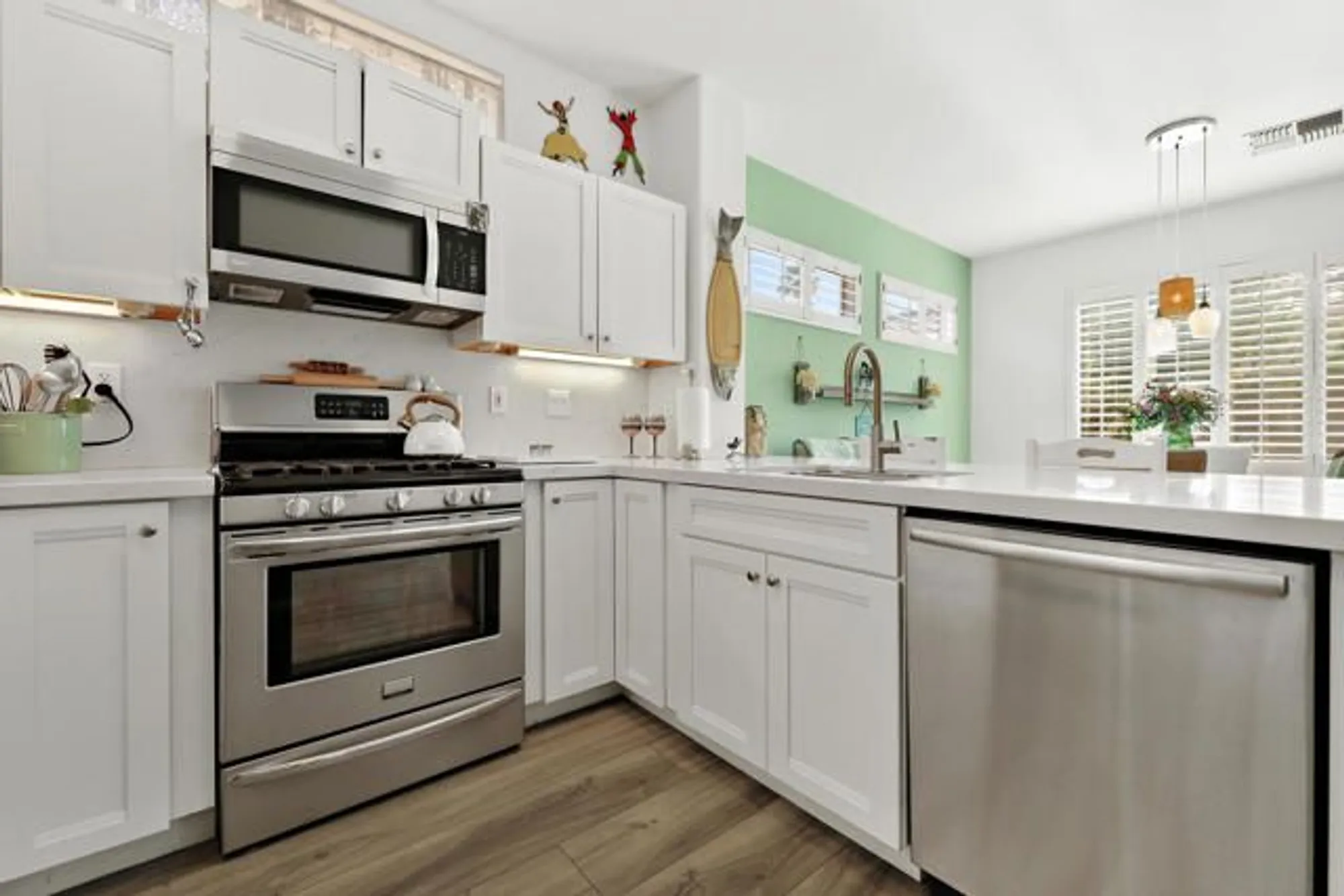 Property Slideshow image 9 of 31 | 78799 palm tree ave, Palm Desert, CA, 92211