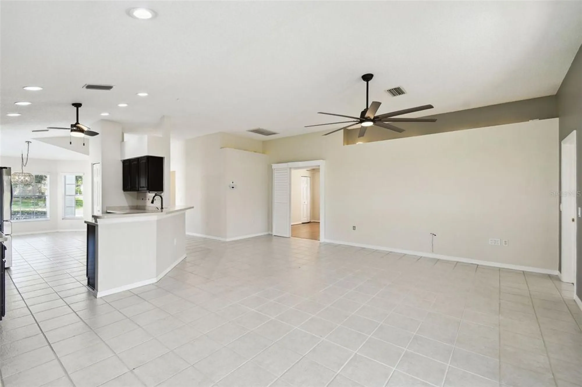 Property Slideshow image 19 of 57 | 11732 wheatfield loop, Hudson, FL, 34667