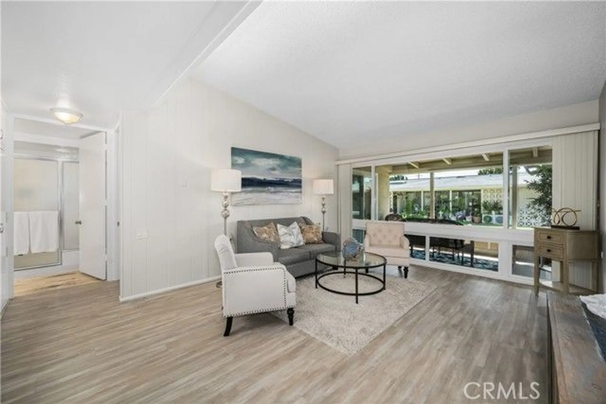 Property Slideshow image 17 of 38 | 13311 del monte dr apt 32d, Seal Beach, CA, 90740