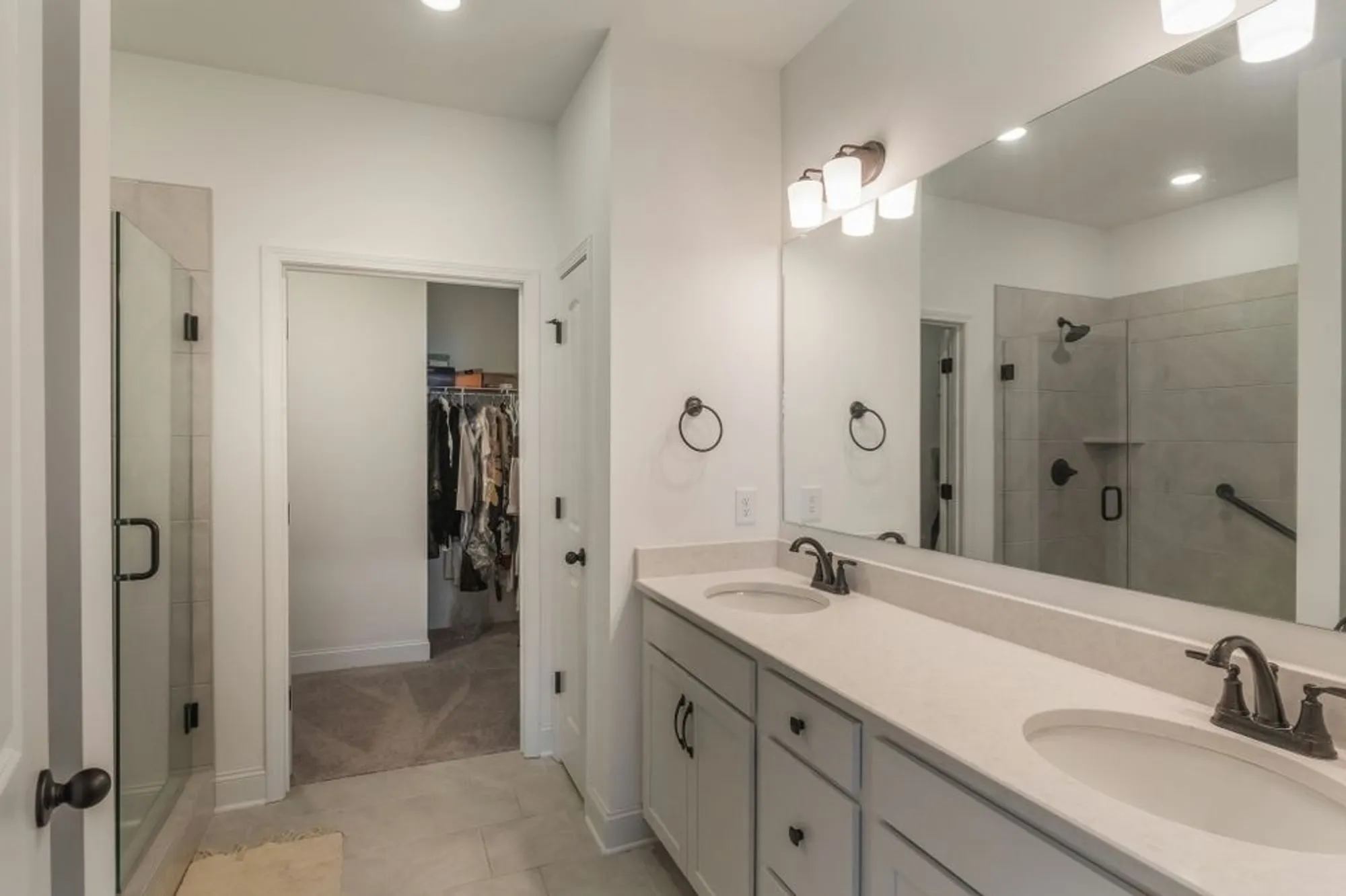 Property Slideshow image 9 of 39 | 1570 cedarbrooke ln, Lebanon, TN, 37090