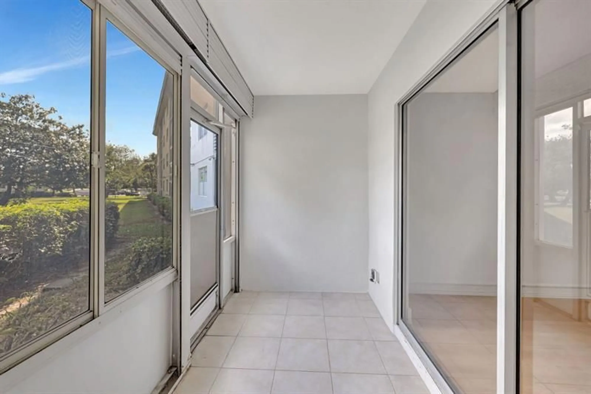 Property Slideshow image 11 of 50 | 1801 eleuthera pt e1, Coconut Creek, FL, 33066