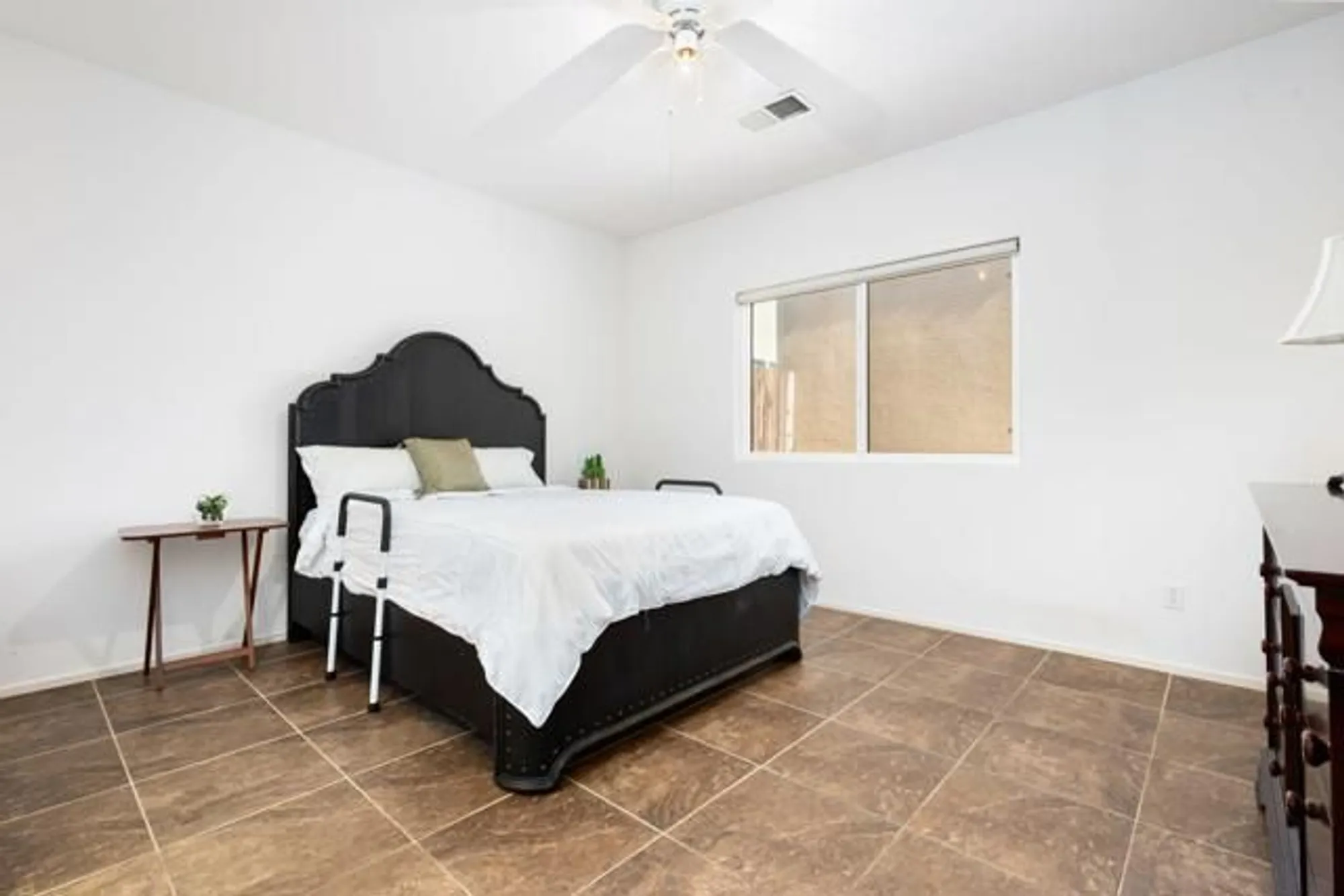 Property Slideshow image 12 of 30 | 47635 soft moonlight, La Quinta, CA, 92253