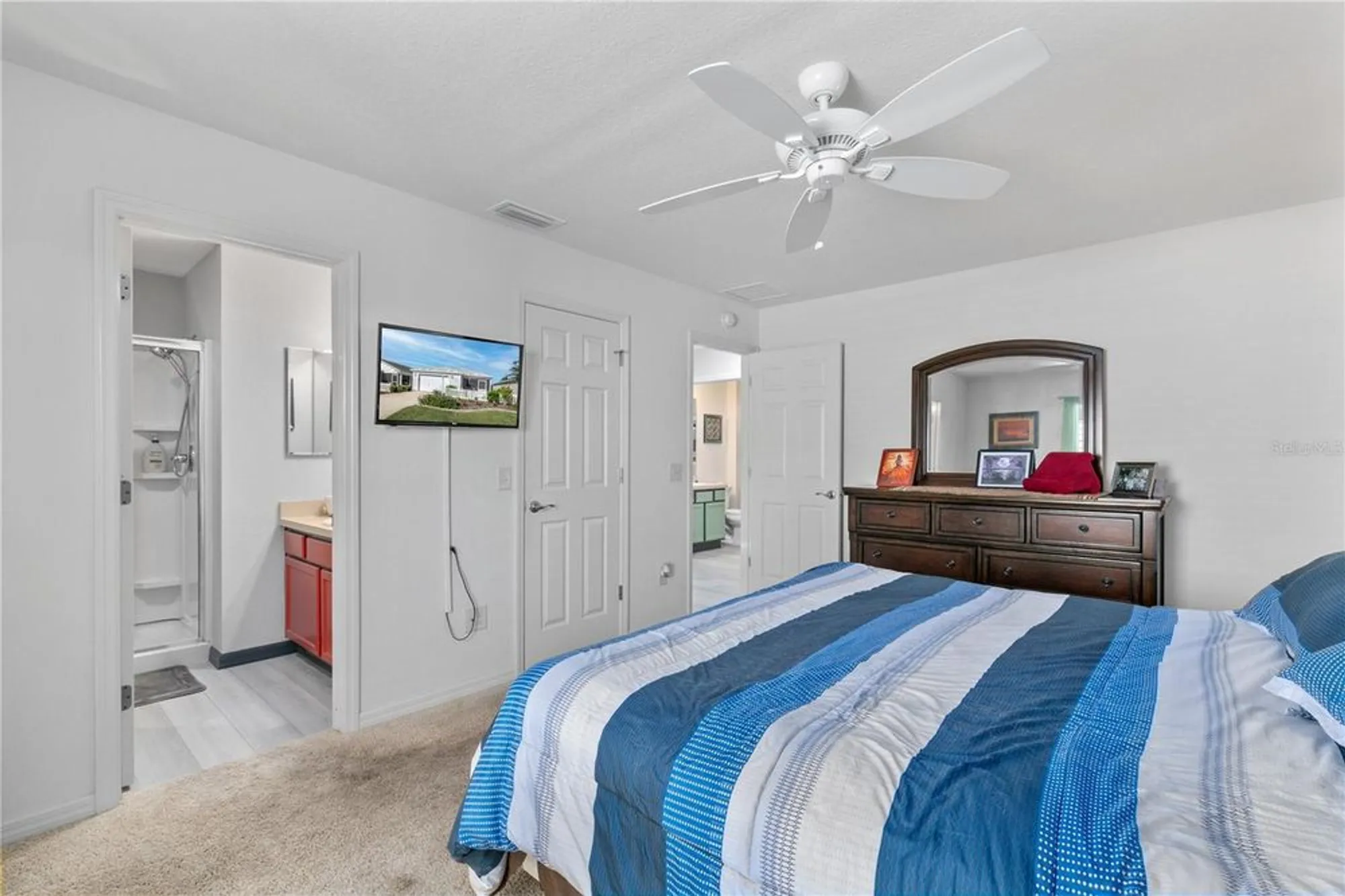 Property Slideshow image 16 of 42 | 3374 castlegate ct, The Villages, FL, 32163