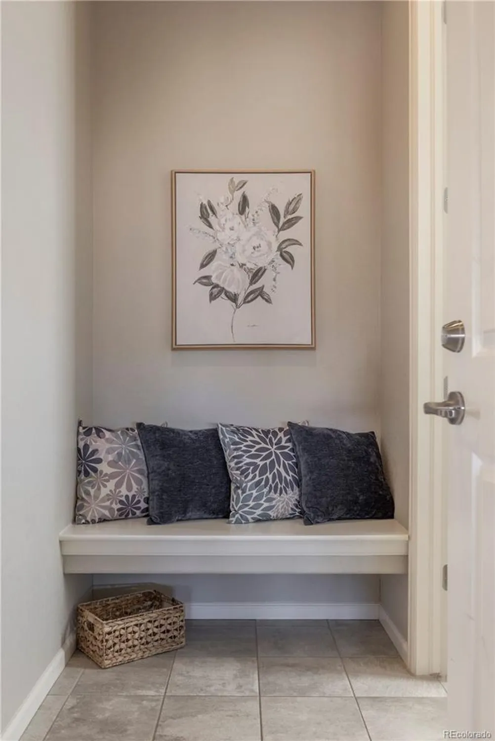 Property Slideshow image 25 of 40 | 2490 lassen ln, Castle Rock, CO, 80109