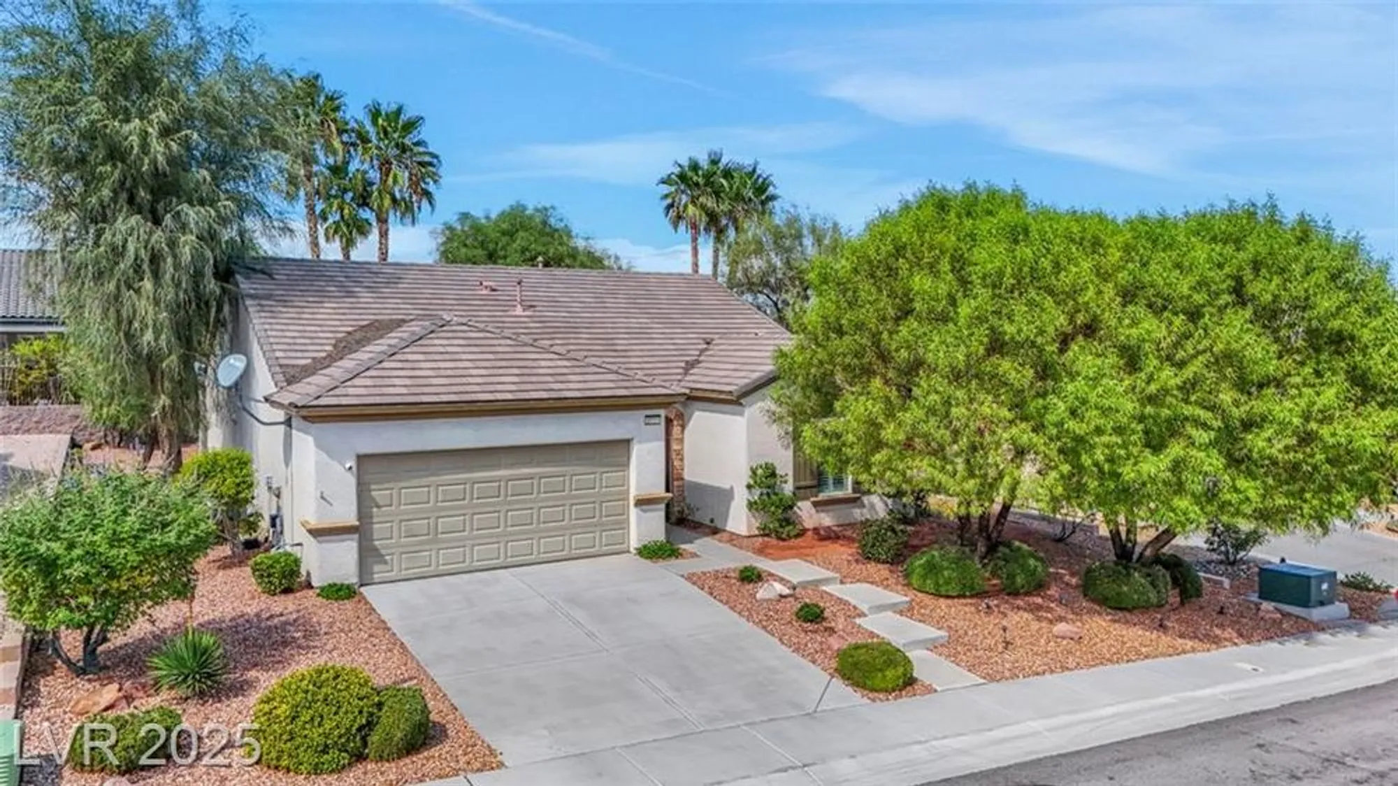 Property Slideshow image 4 of 65 | 2119 burtonsville dr, Henderson, NV, 89044