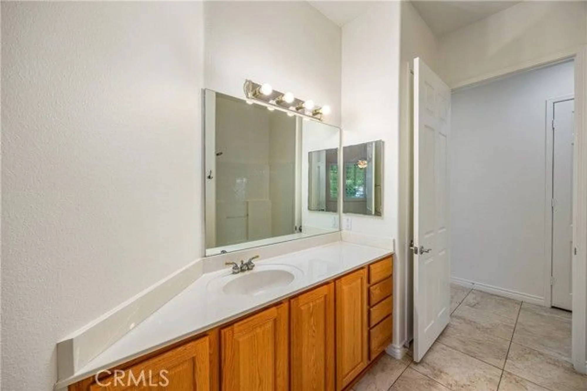 Property Slideshow image 23 of 39 | 1794 n forest oaks dr, Beaumont, CA, 92223