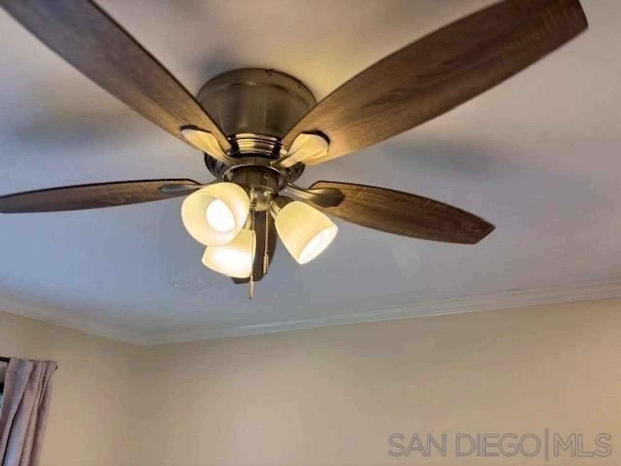 Property Slideshow image 5 of 54 | 3651 north way, Oceanside, CA, 92056