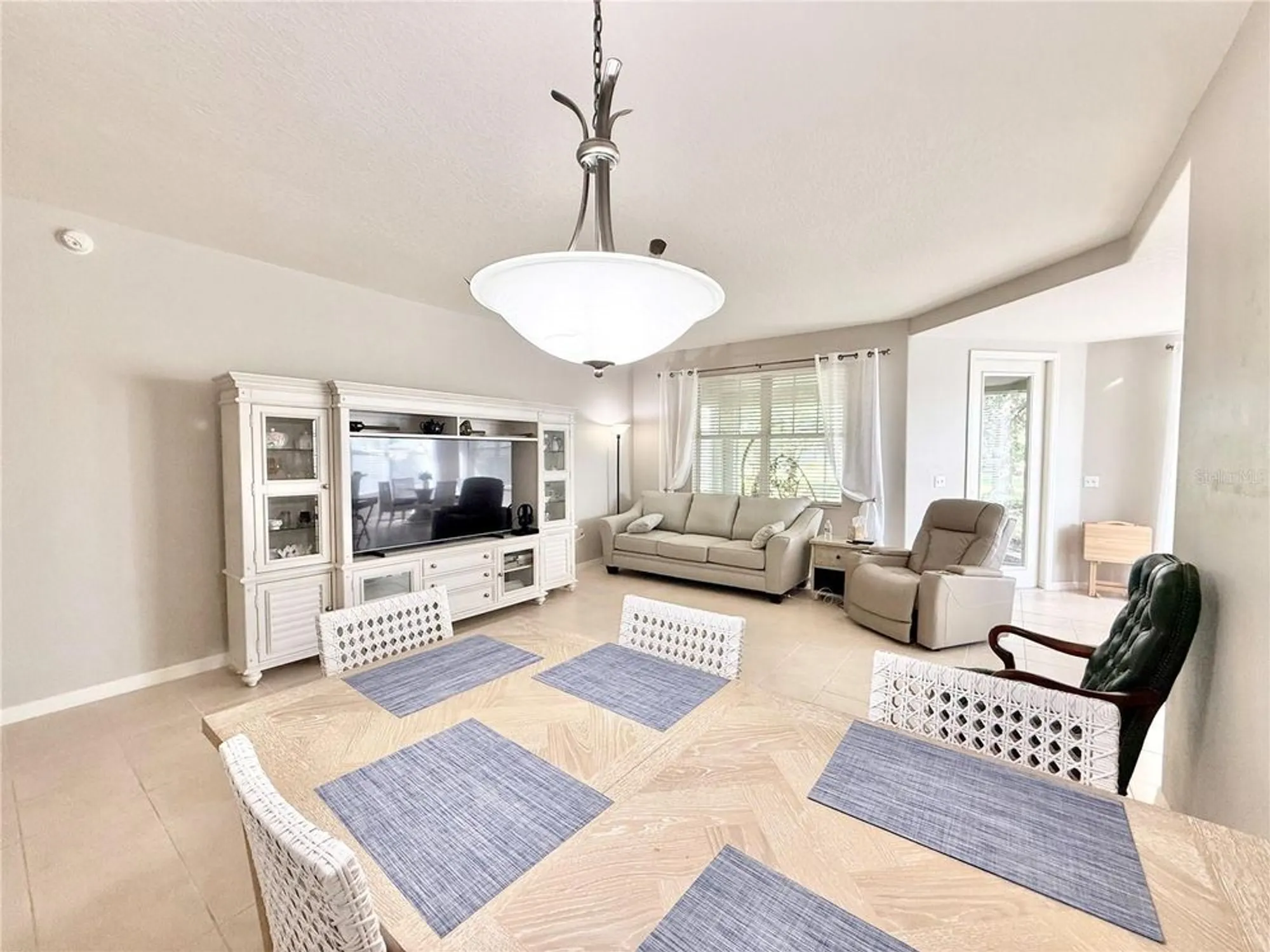 Property Slideshow image 7 of 42 | 3850 serenade ln # 3850, Lakeland, FL, 33811