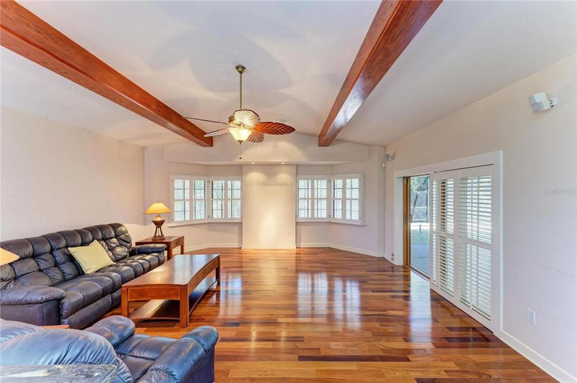 Property Slideshow image 28 of 83 | 5668 country lakes dr, Sarasota, FL, 34243