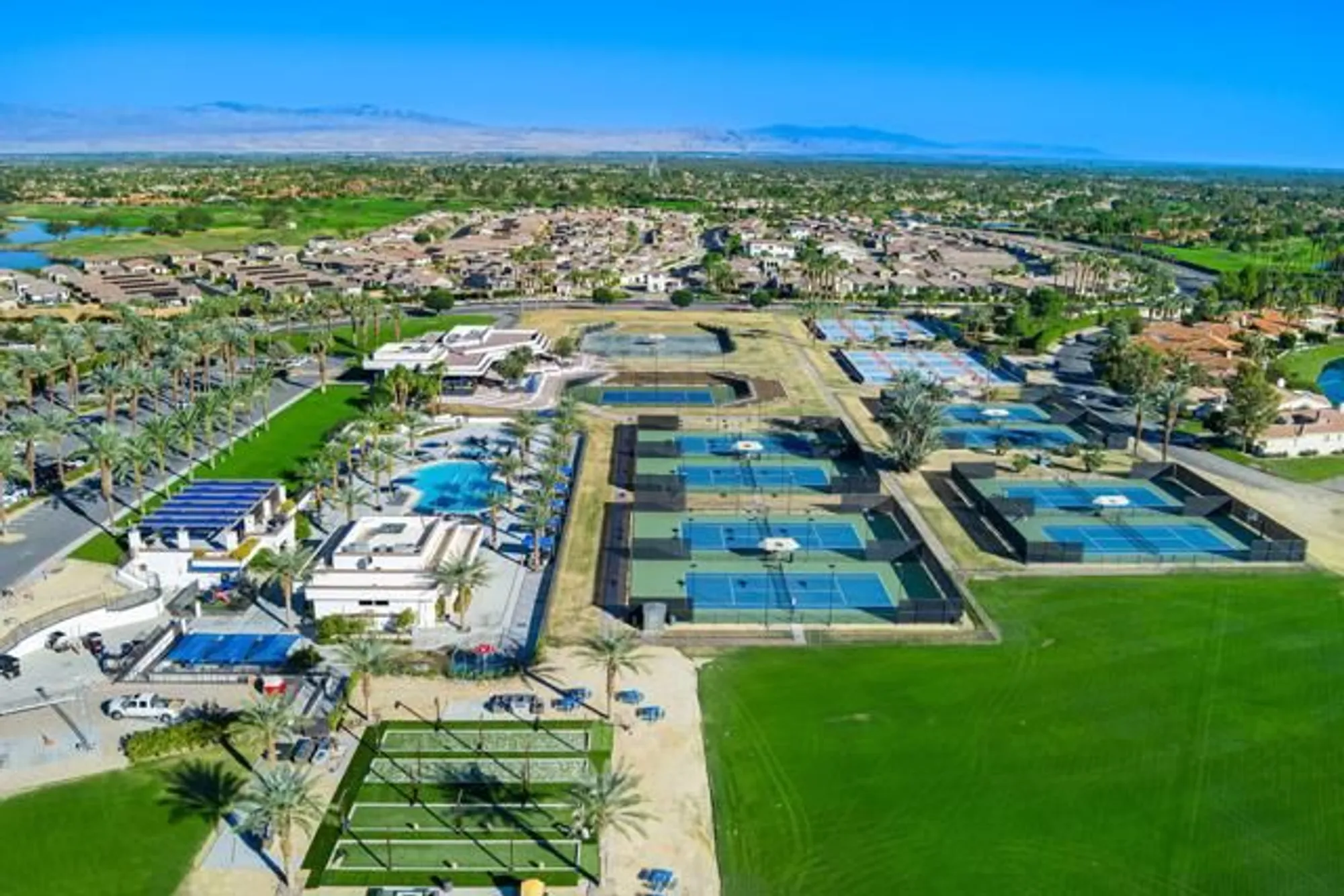 Property Slideshow image 32 of 50 | 55406 laurel vly, La Quinta, CA, 92253