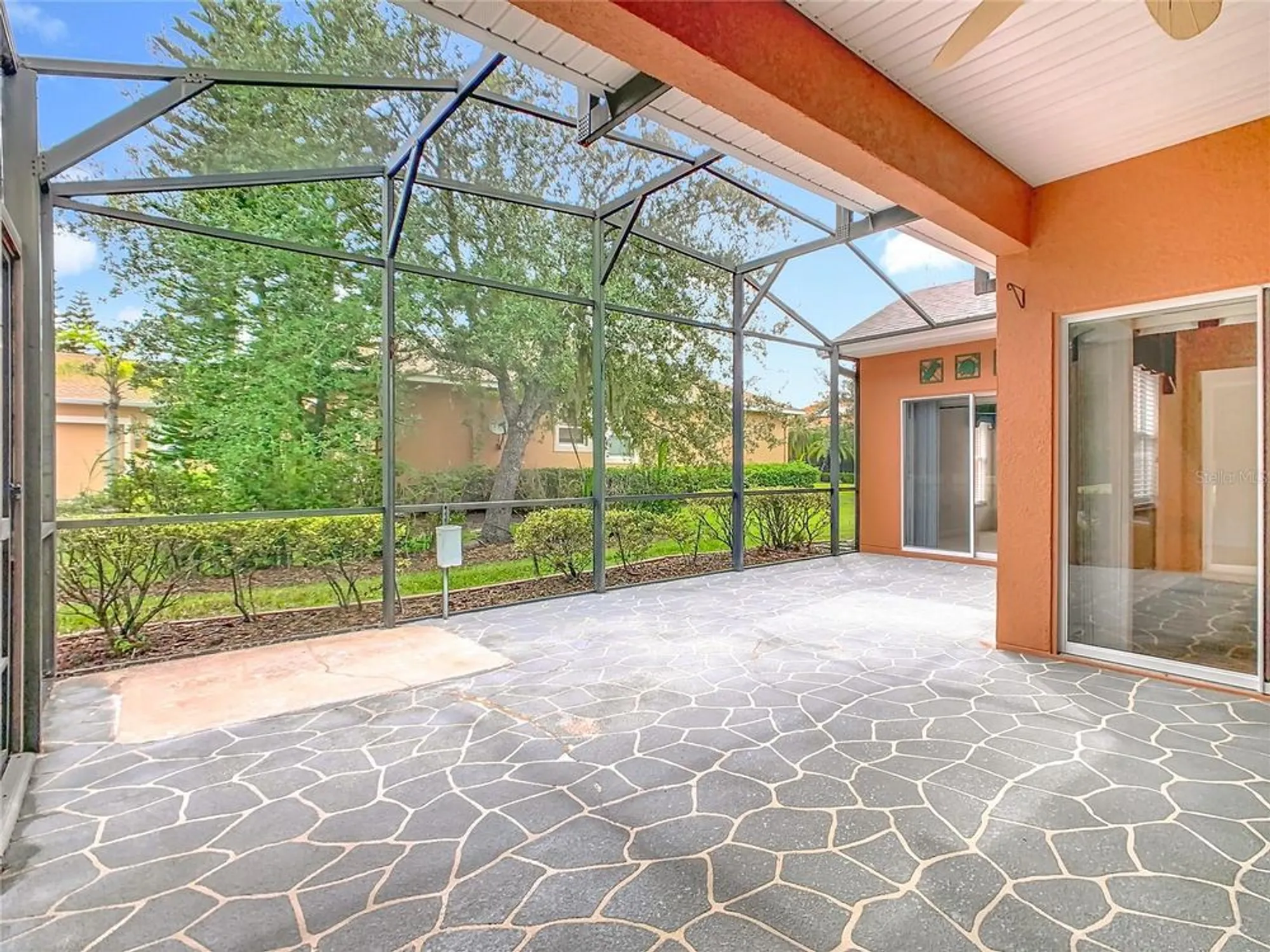 Property Slideshow image 38 of 50 | 525 shorehaven dr, Poinciana, FL, 34759