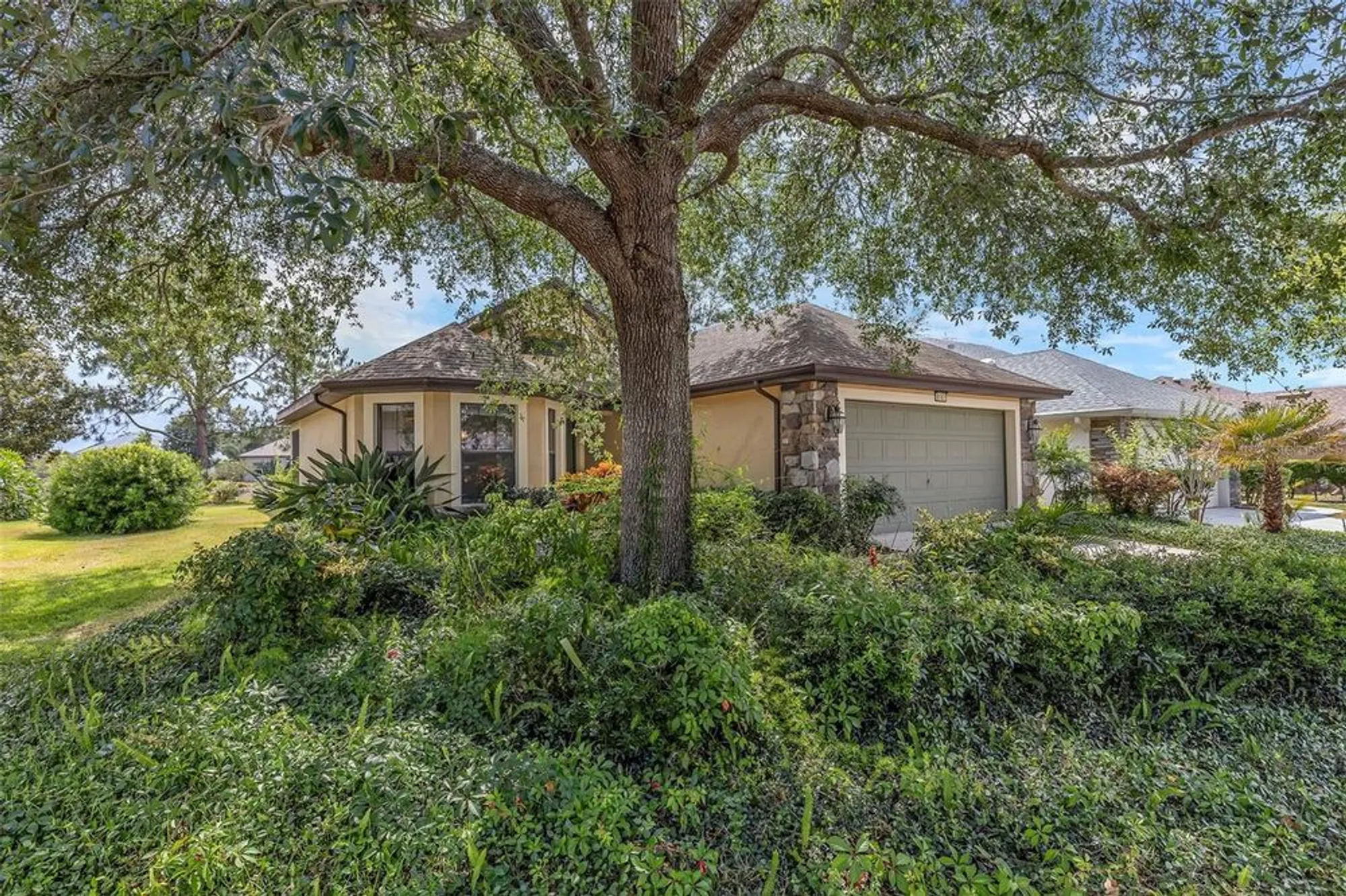 Property Slideshow image 39 of 58 | 8167 bridgeport bay cir, Mount Dora, FL, 32757