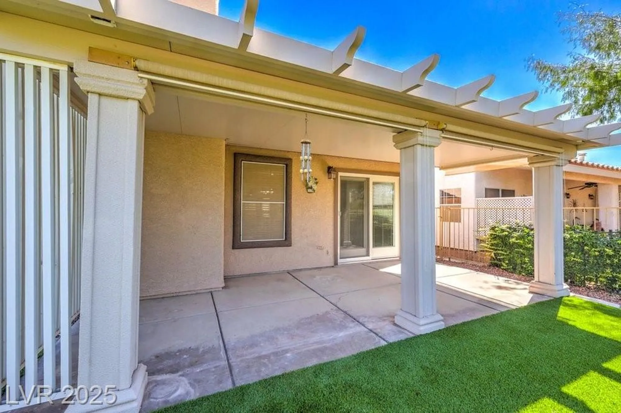 Property Slideshow image 23 of 63 | 5433 honey mesquite ln, Las Vegas, NV, 89130
