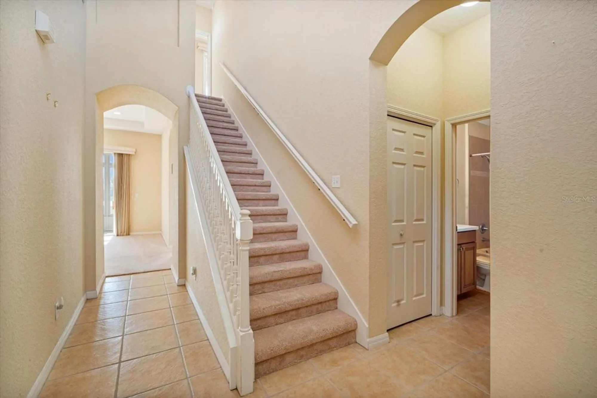 Property Slideshow image 4 of 35 | 2490 kensington greens dr, Sun City Center, FL, 33573