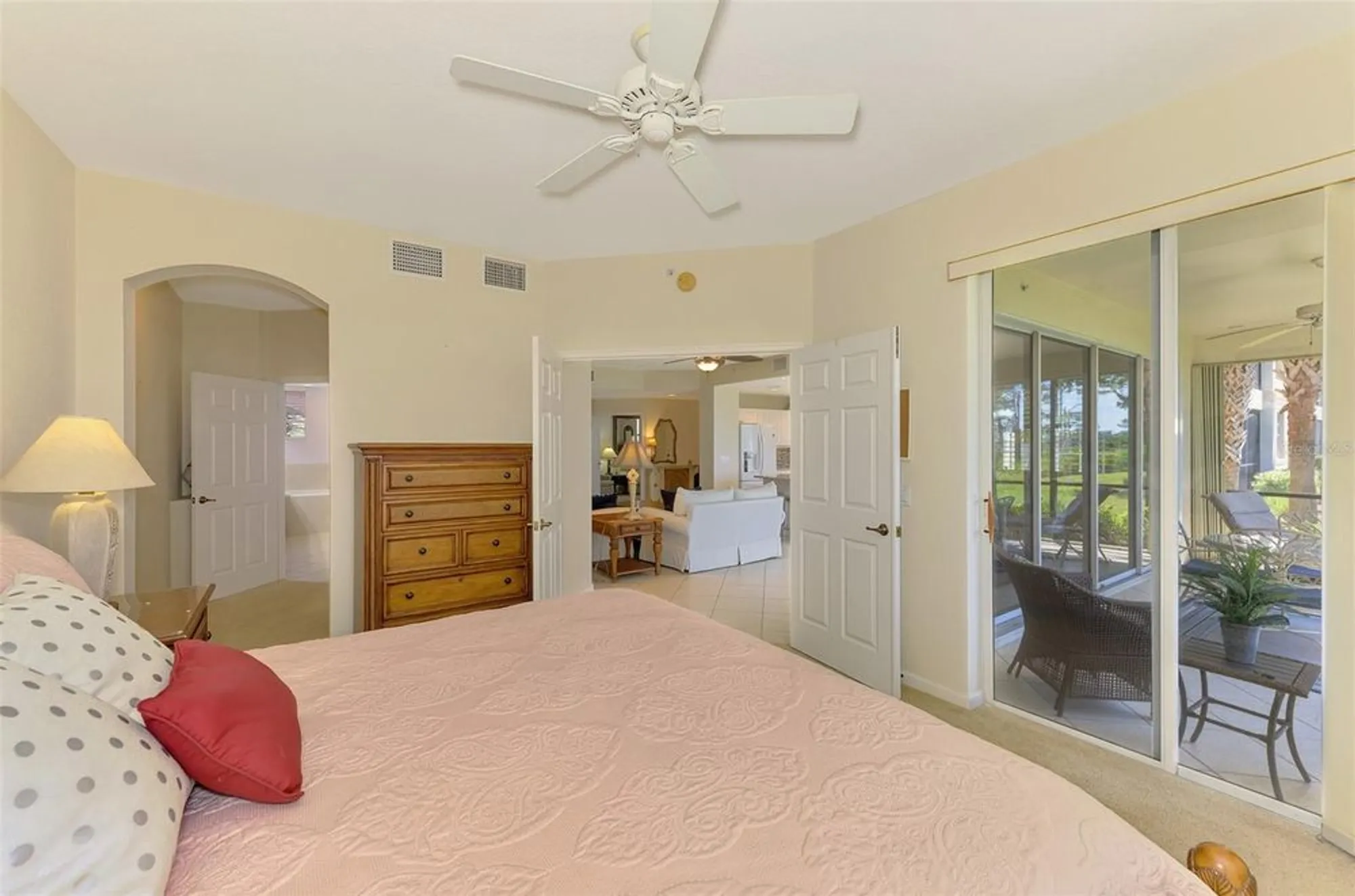Property Slideshow image 28 of 82 | 4692 club dr # 101, Port Charlotte, FL, 33953
