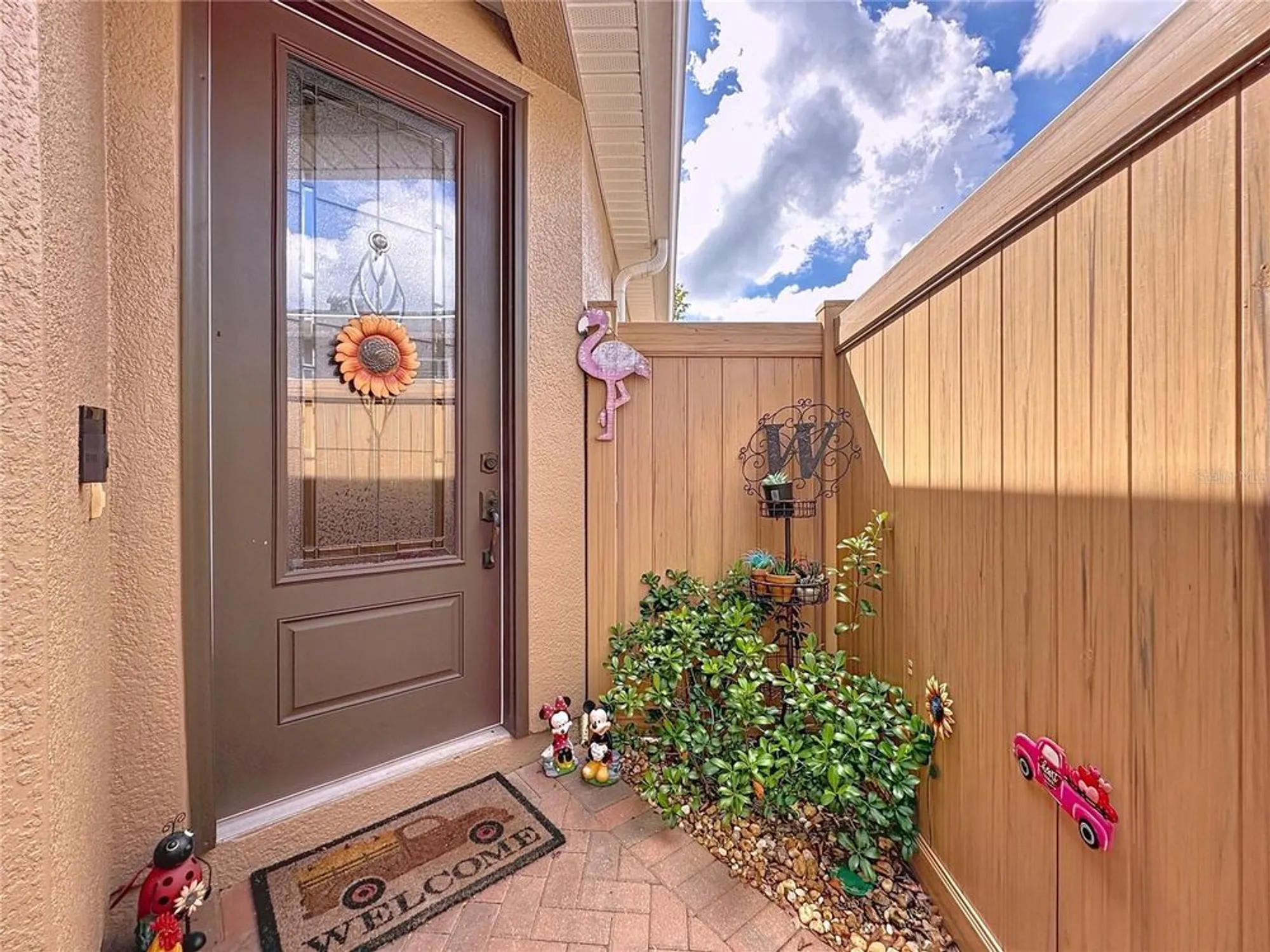 Property Slideshow image 4 of 73 | 126 bayou bend rd, Groveland, FL, 34736