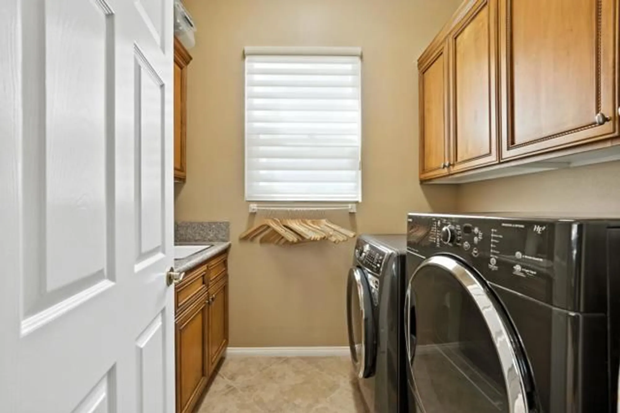 Property Slideshow image 33 of 41 | 37552 mojave sage st, Palm Desert, CA, 92211