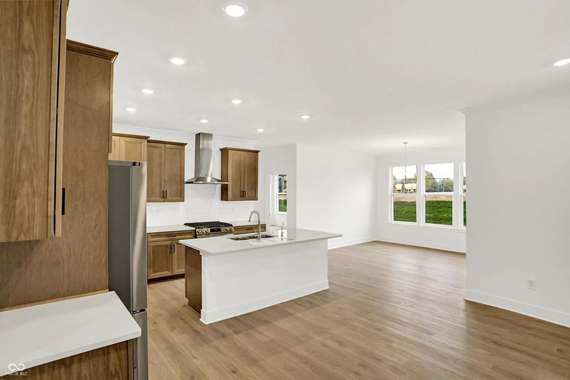 Property Slideshow image 19 of 52 | 5076 foxley park ln, Avon, IN, 46123