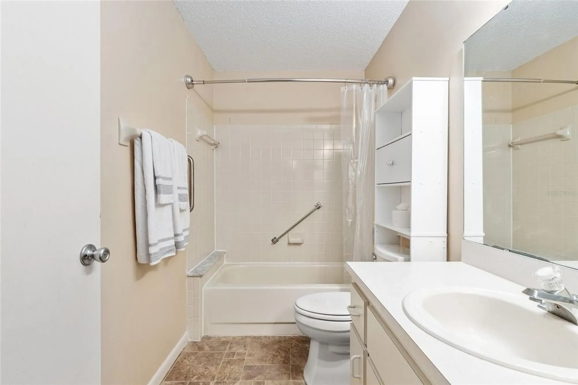 Property Slideshow image 37 of 48 | 8711 sw 90th st b, Ocala, FL, 34481