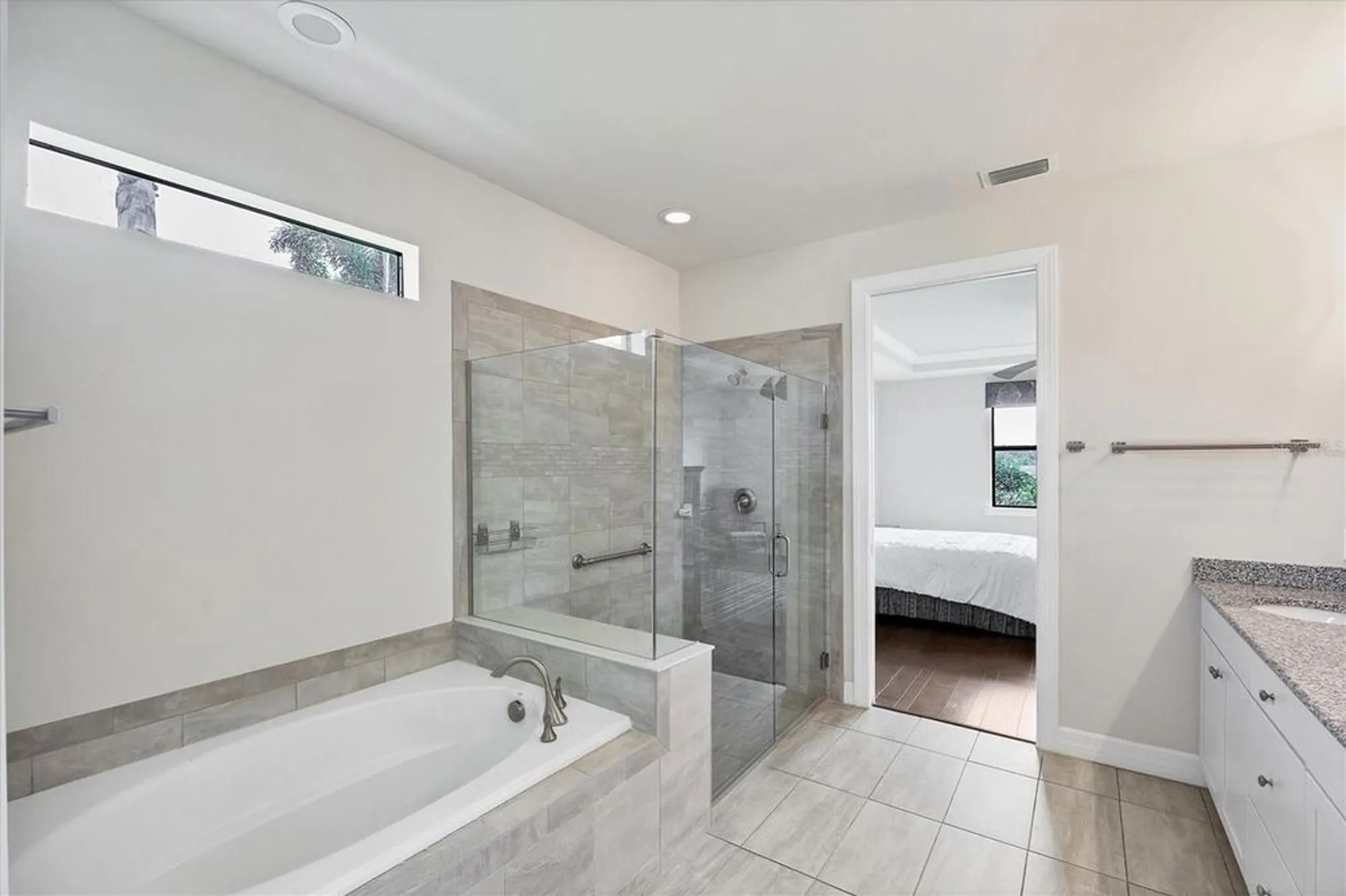 Property Slideshow image 24 of 54 | 5923 snowy egret dr, Sarasota, FL, 34238