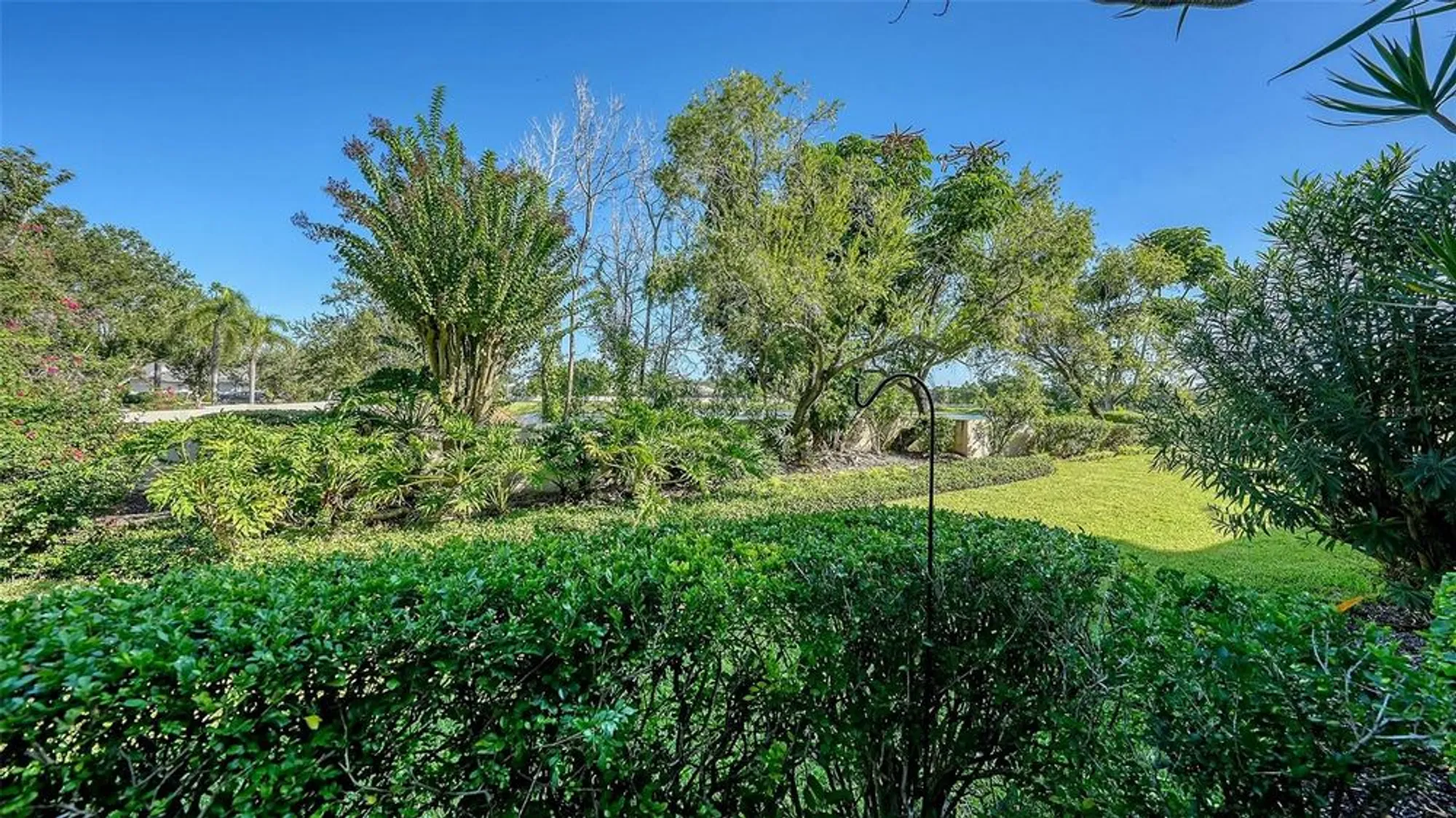 Property Slideshow image 32 of 72 | 1603 starling dr # 101, Sarasota, FL, 34231