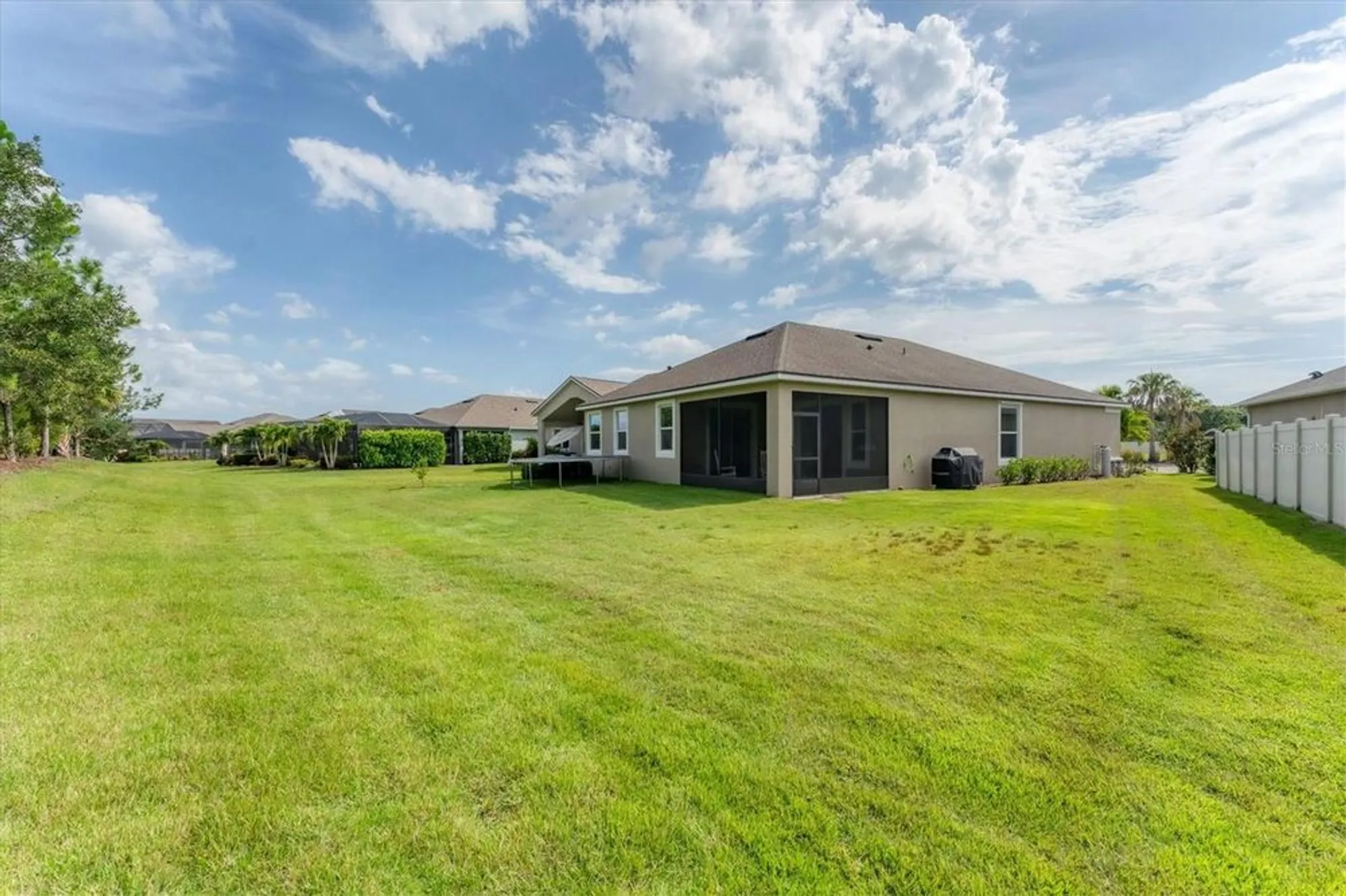 Property Slideshow image 31 of 45 | 11240 spring gate trl, Bradenton, FL, 34211