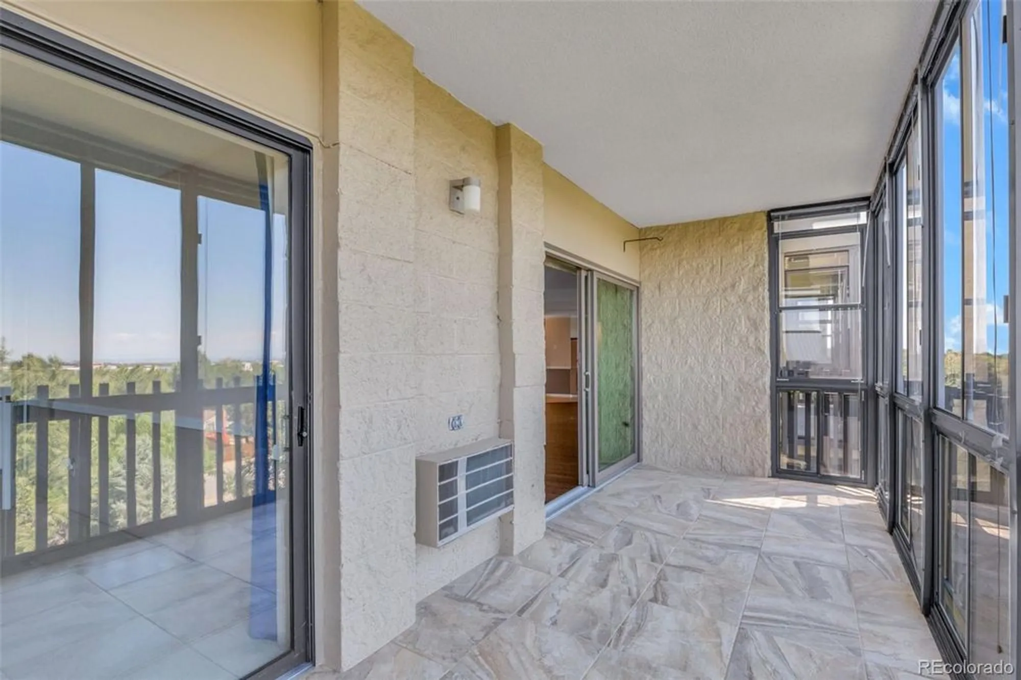 Property Slideshow image 21 of 50 | 14390 e marina dr apt 606, Aurora, CO, 80014