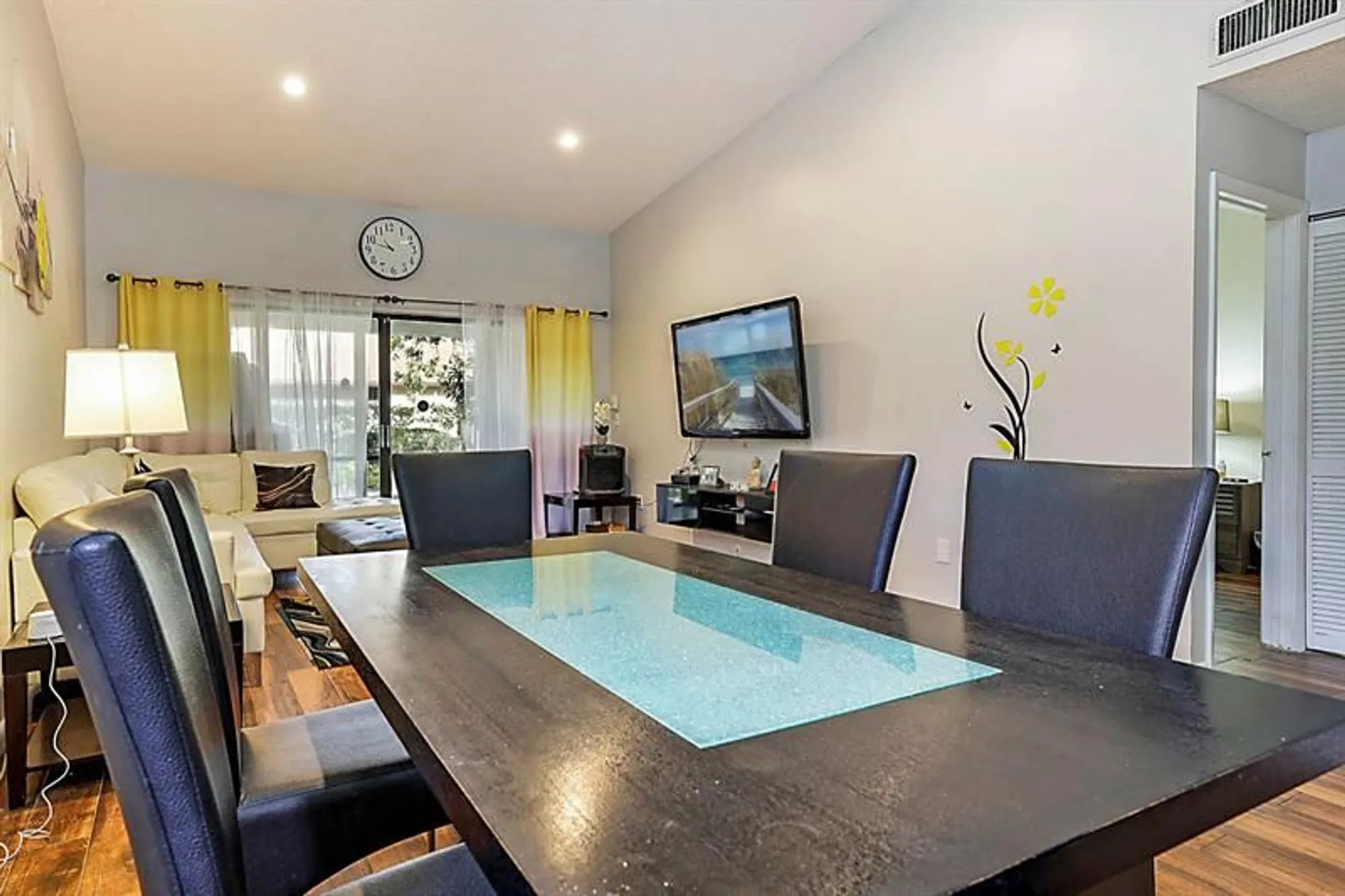 Property Slideshow image 10 of 27 | 7551 caesar st a, Lake Worth, FL, 33467