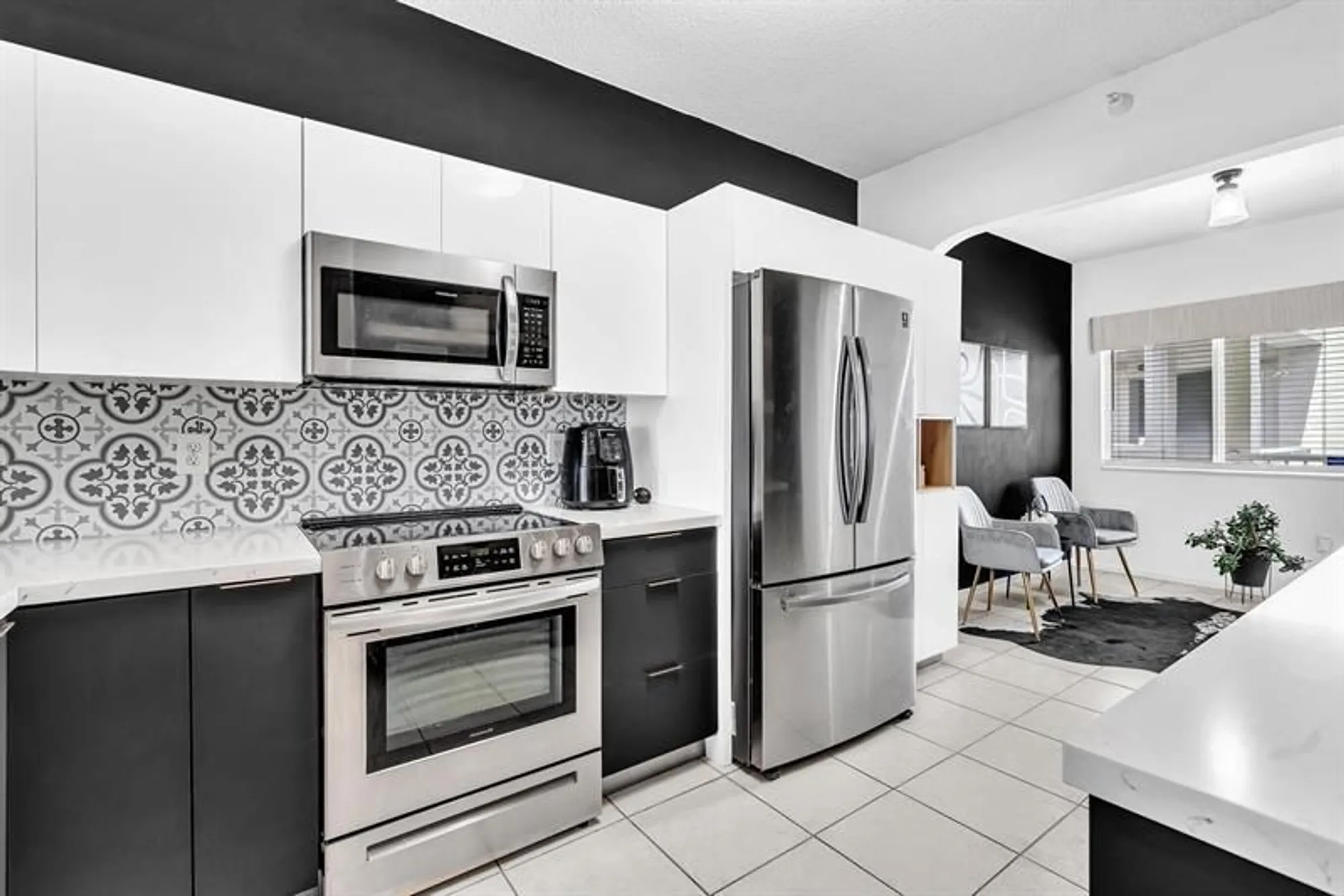 Property Slideshow image 8 of 82 | 7775 southampton ter 405, Tamarac, FL, 33321