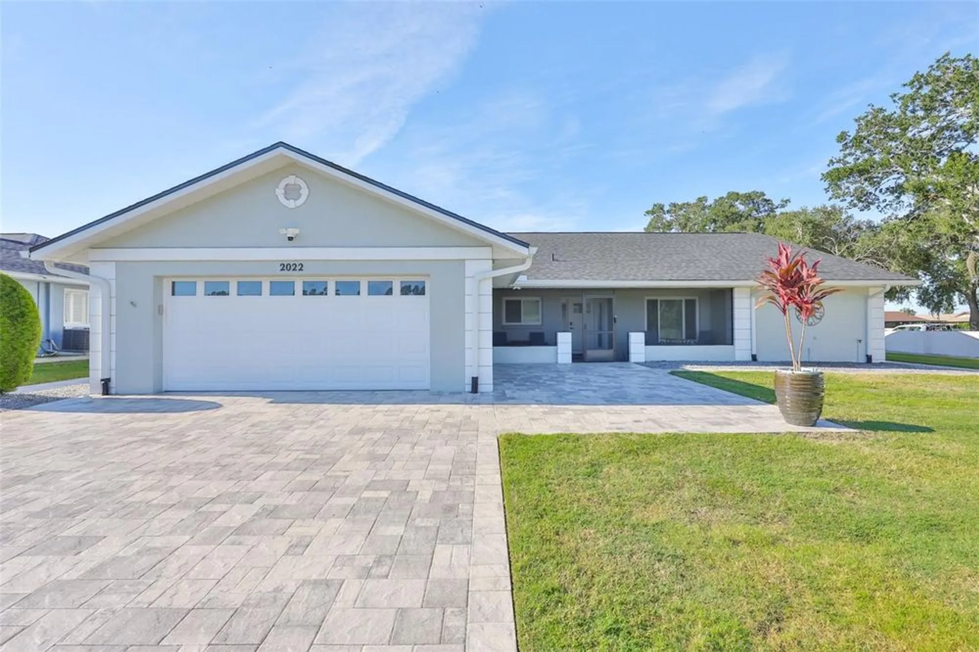 Property Slideshow image 6 of 63 | 2022 east view dr, Sun City Center, FL, 33573