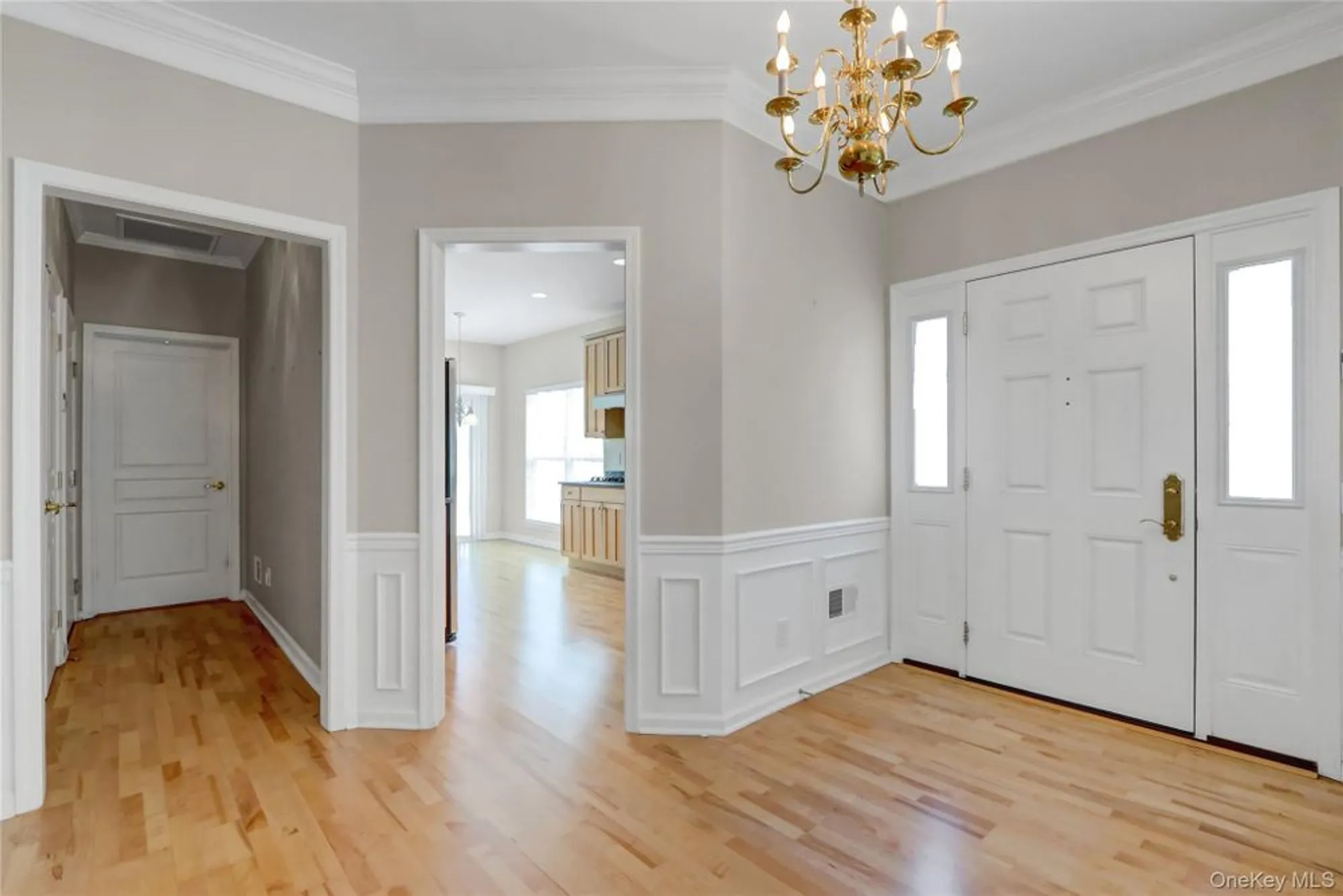 Property Slideshow image 10 of 40 | 4 oakhurst ct, Mount Sinai, NY, 11766