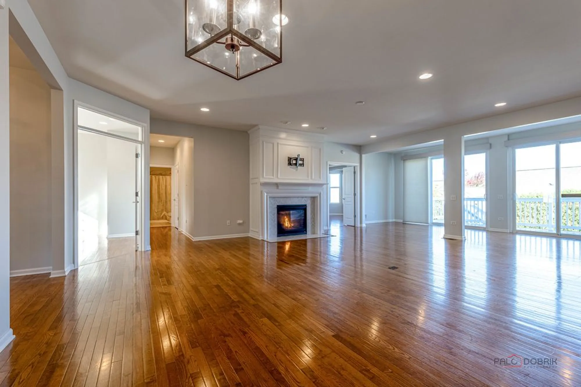 Property Slideshow image 8 of 39 | 3768 canton cir, Mundelein, IL, 60060