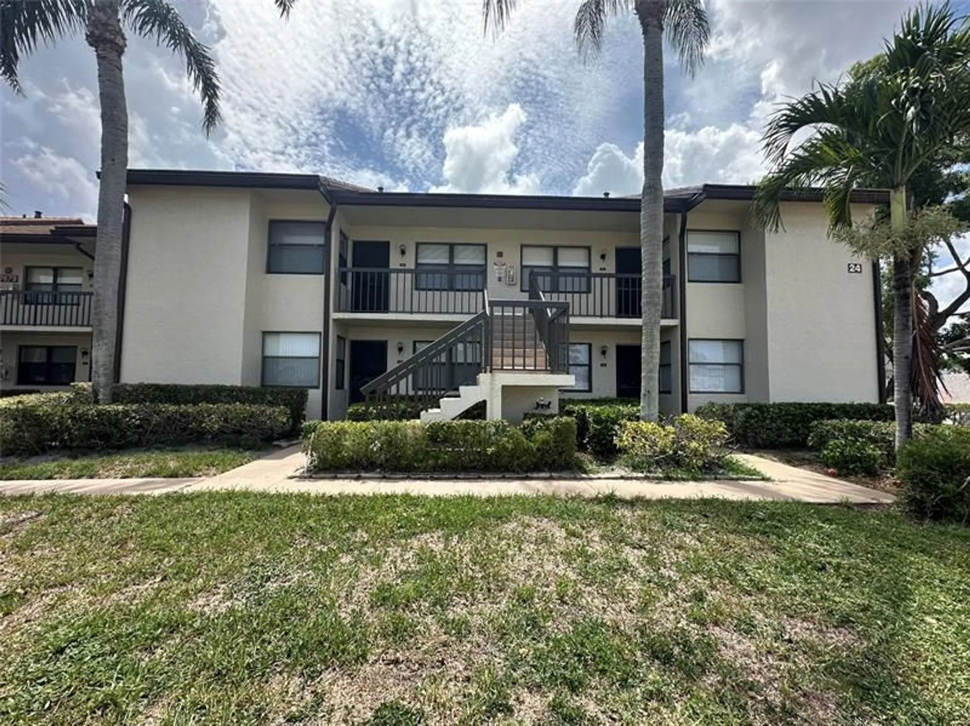 Property Slideshow image 1 of 50 | 7673 tahiti ln apt 105, Lake Worth, FL, 33467