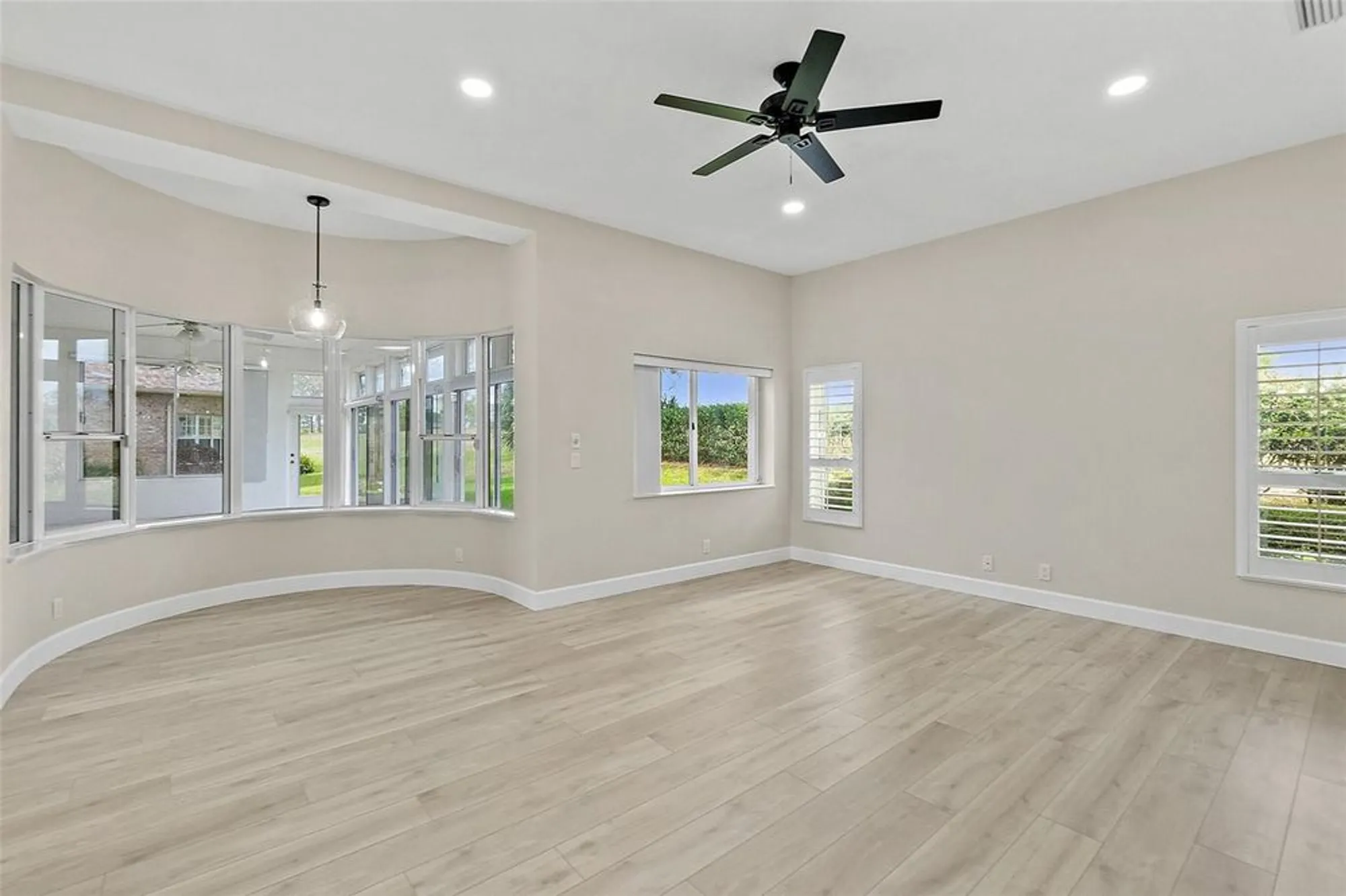 Property Slideshow image 21 of 56 | 38 kingsley cir, Ormond Beach, FL, 32174