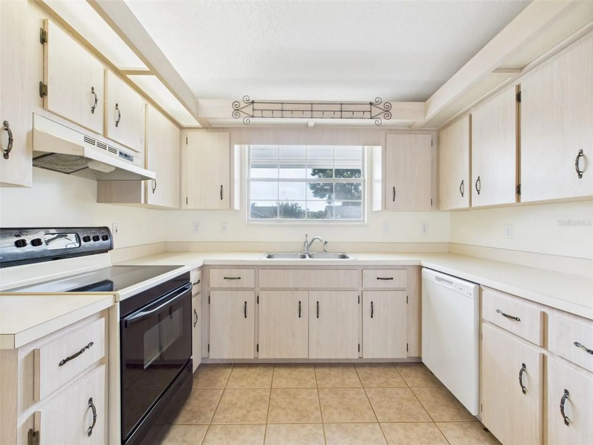 Property Slideshow image 8 of 21 | 8350 sw 108th loop, Ocala, FL, 34481