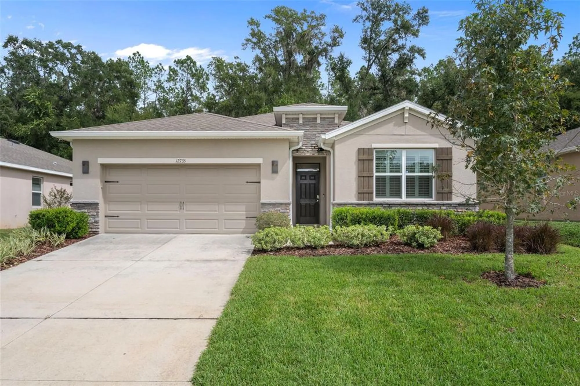 Property Slideshow image 1 of 50 | 12735 eastpointe dr, Dade City, FL, 33525