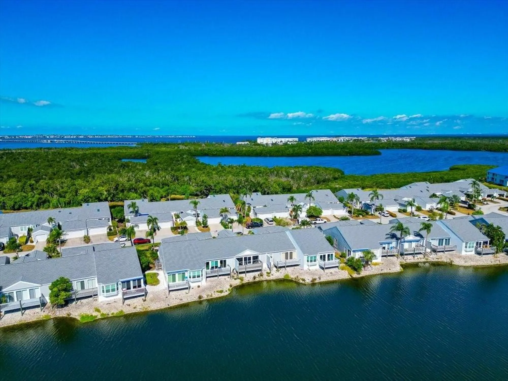 Property Slideshow image 42 of 62 | 1235 spoonbill landings cir, Bradenton, FL, 34209