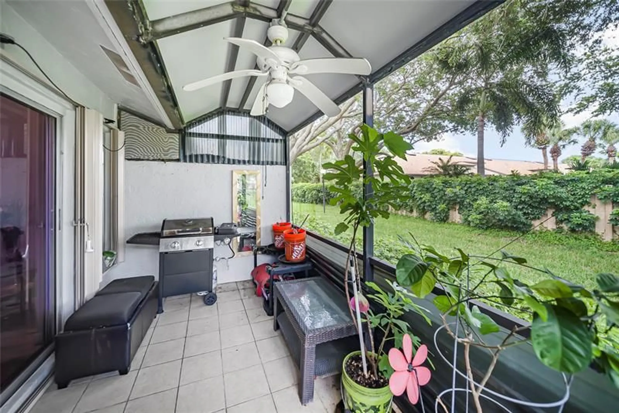 Property Slideshow image 14 of 34 | 18527 horizon ave b, Boca Raton, FL, 33496