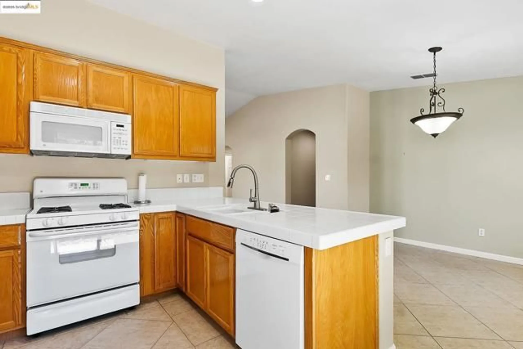 Property Slideshow image 12 of 31 | 617 twin lakes ln, Rio Vista, CA, 94571