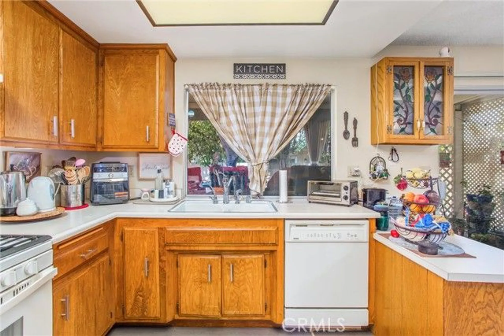Property Slideshow image 10 of 24 | 2307 el toro cir, Hemet, CA, 92545